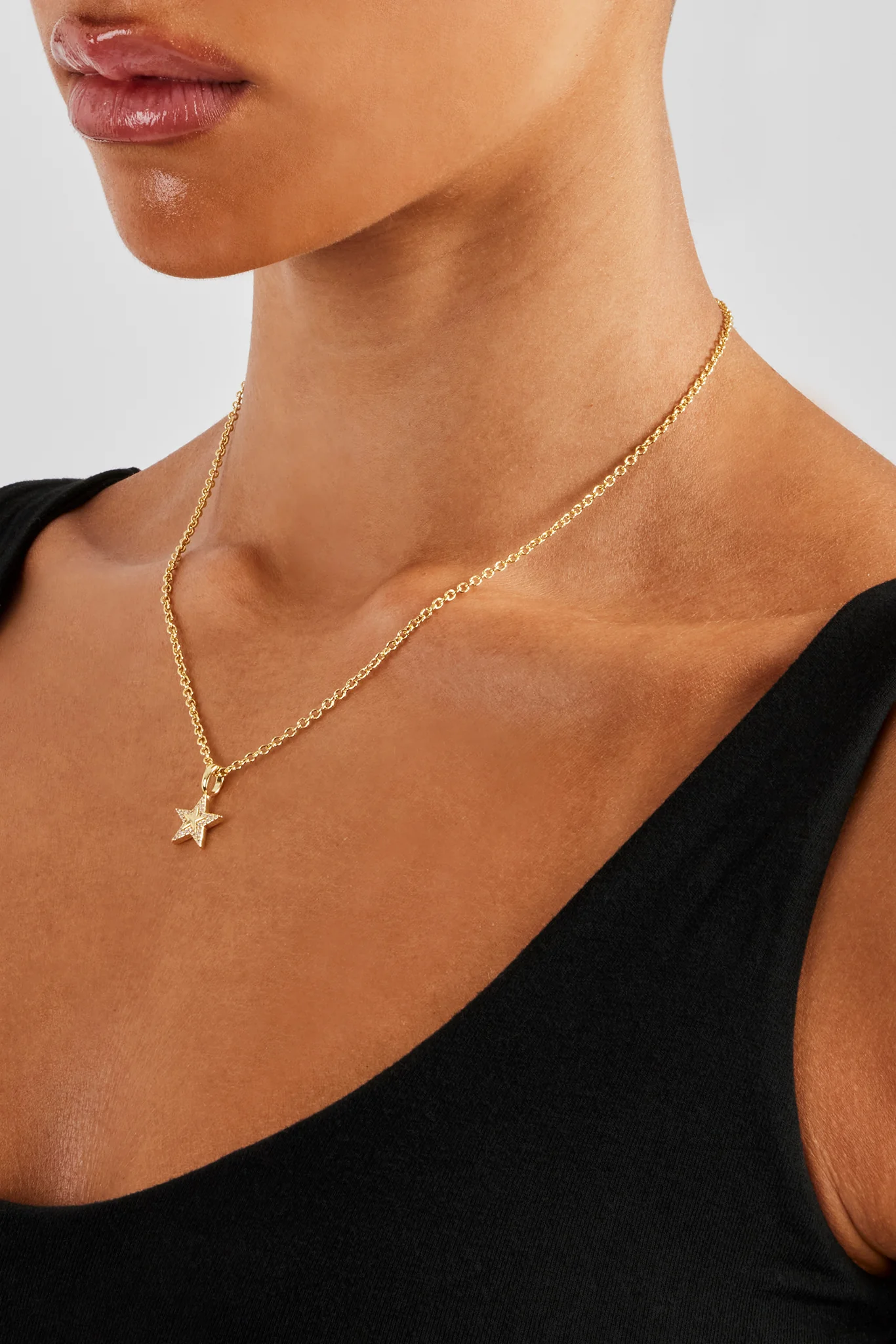 10mm Star Pendant Necklace - Image 3
