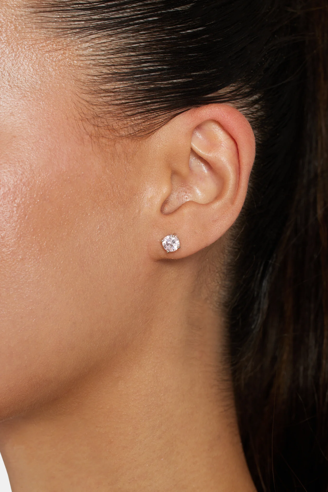 6mm Round Cut Stud Earrings - Light Pink - Image 2