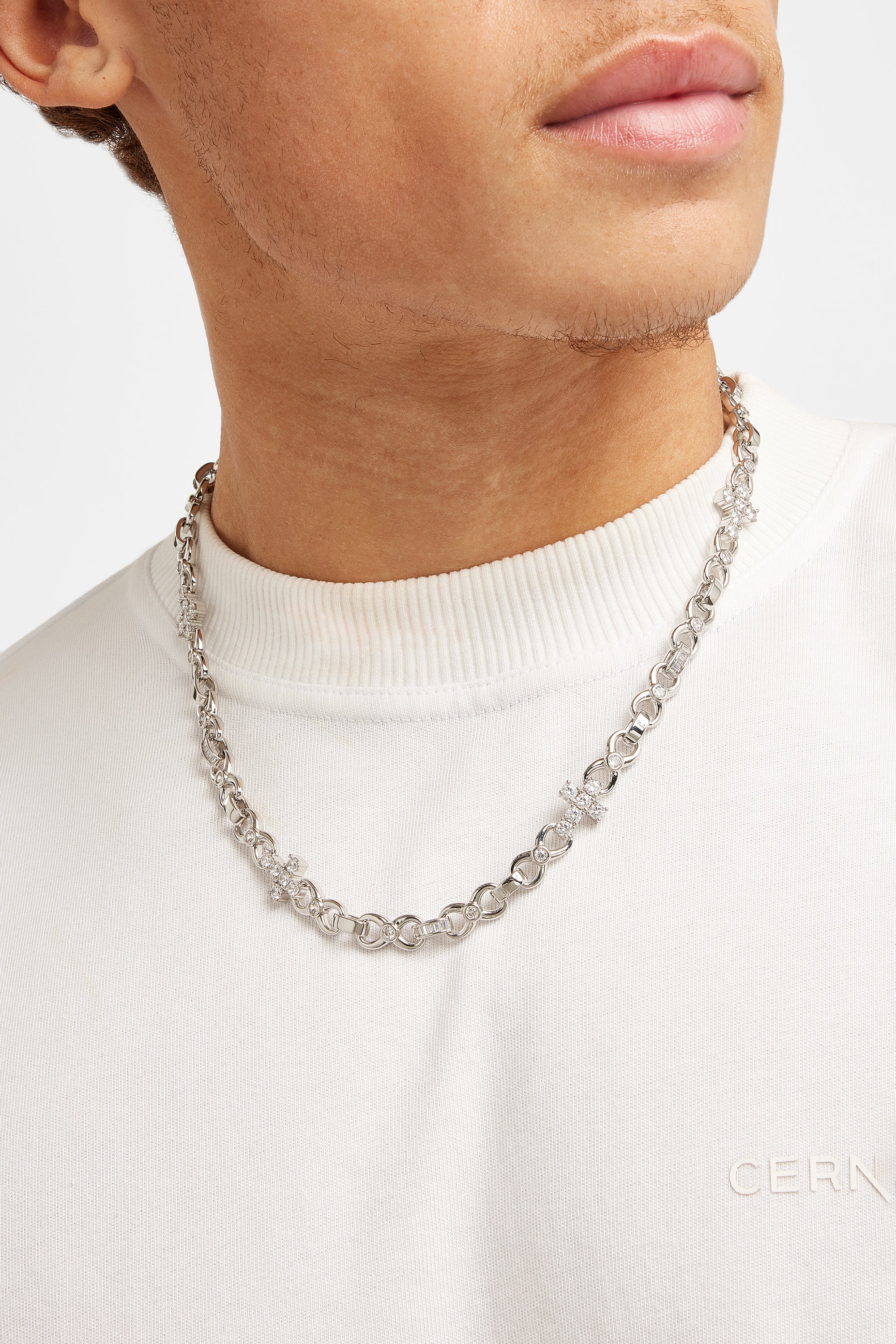 8mm Iced Cross Infinity Chain - Image 2