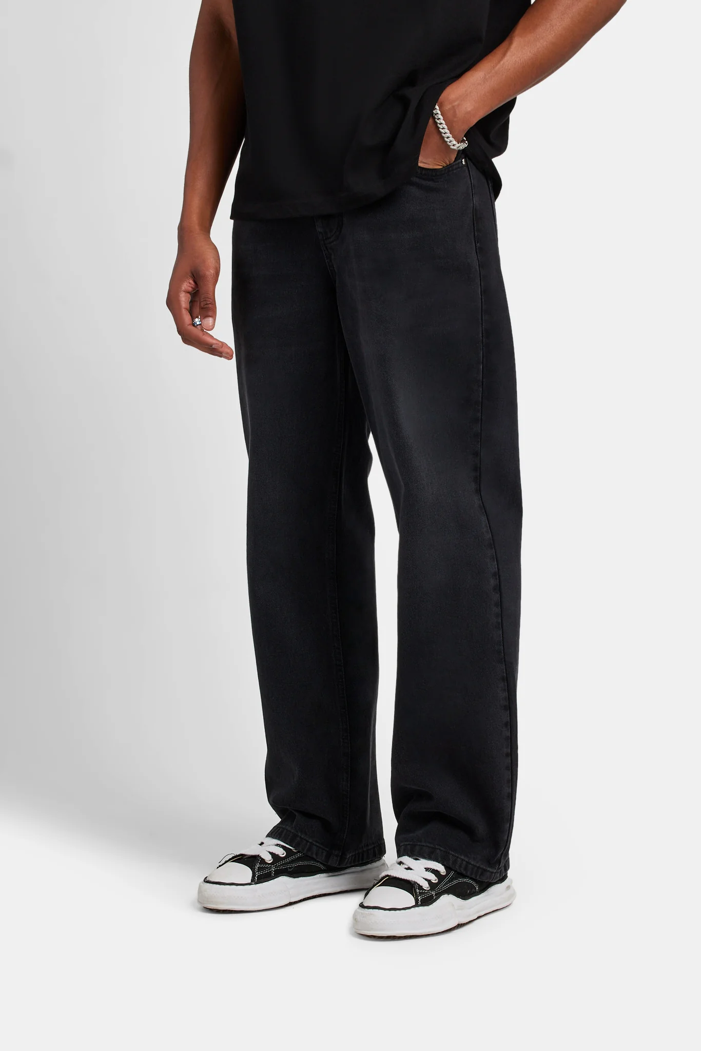 Baggy Fit Jeans - Washed Black - Image 3