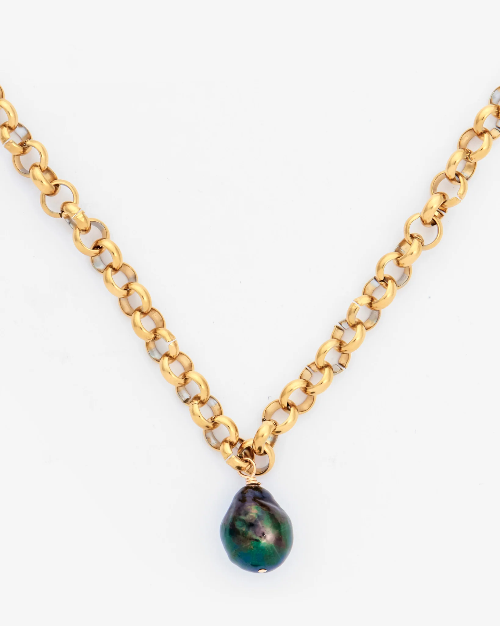 Black Pearl Chain Necklace - Gold - Image 2
