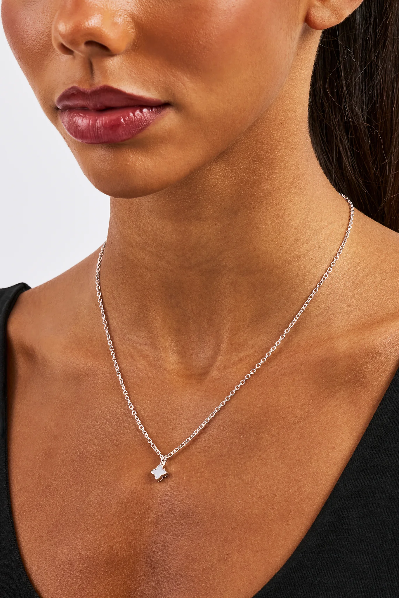 Blue Agate Motif Pendant Necklace - 8mm - White - Image 2