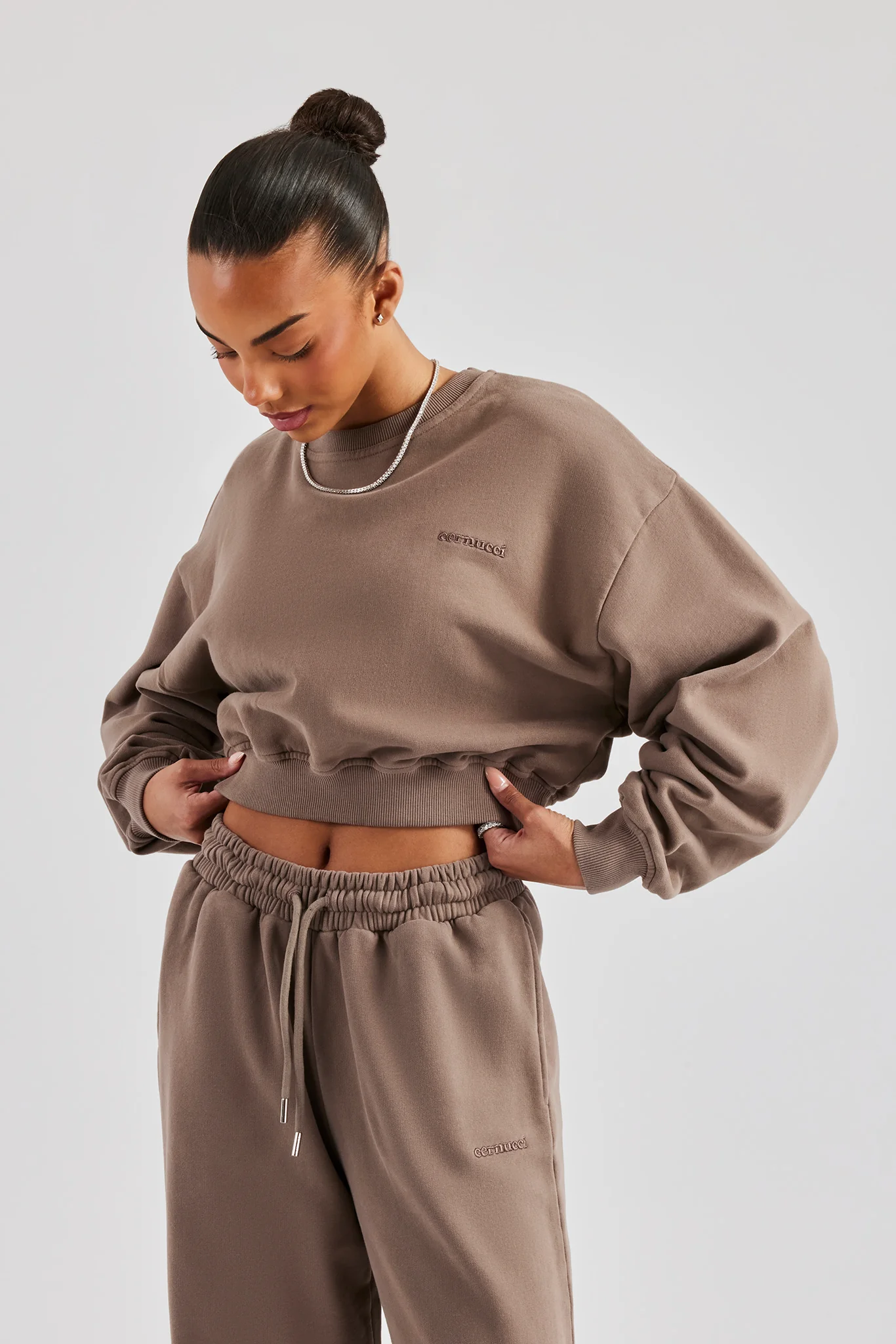 Cernucci Cropped Sweatshirt - Taupe - Image 4