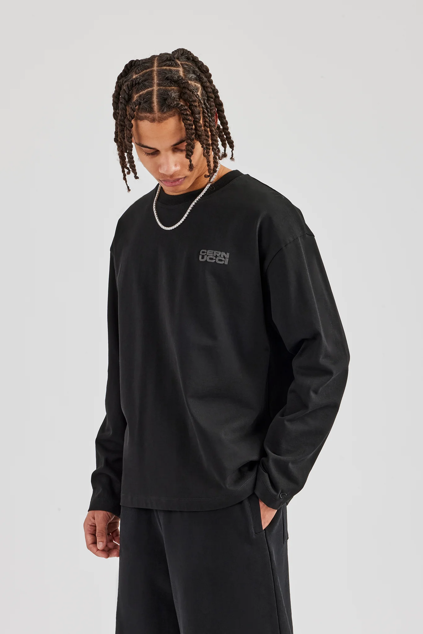 Cernucci Long Sleeve Regular T-Shirt & Washed Jersey Jort - Black - Image 5