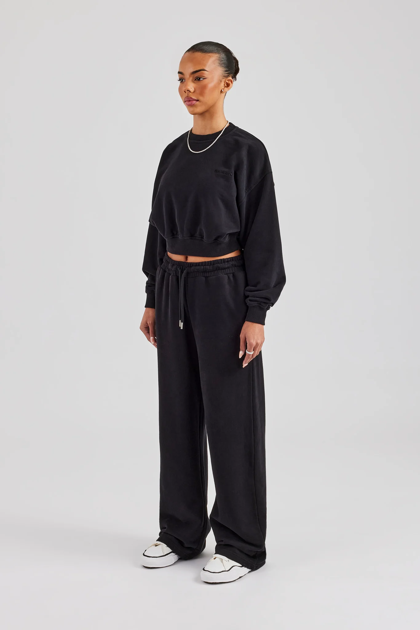 Cernucci Cropped Sweatshirt & Jogger - Black - Image 3