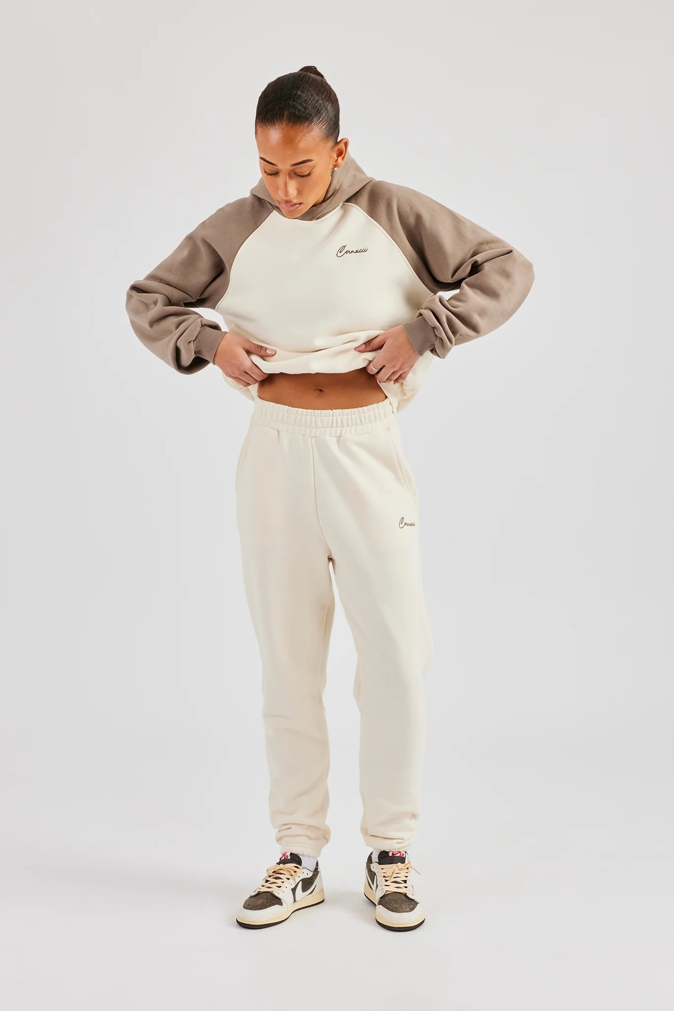 Contrast Embroidered Cuffed Jogger - White - Image 2