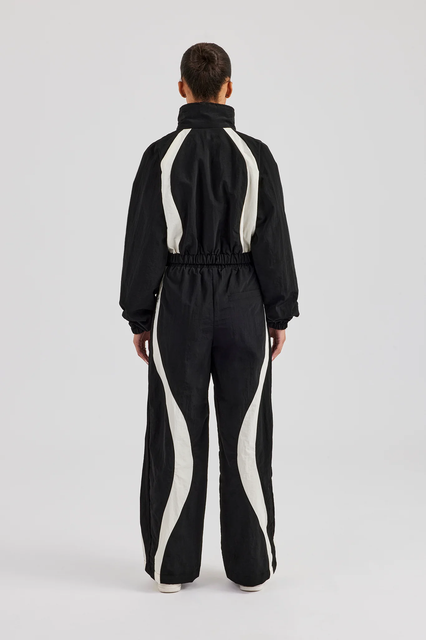 Contrast Panel Nylon Zip Through Tracksuit - Black - Image 4