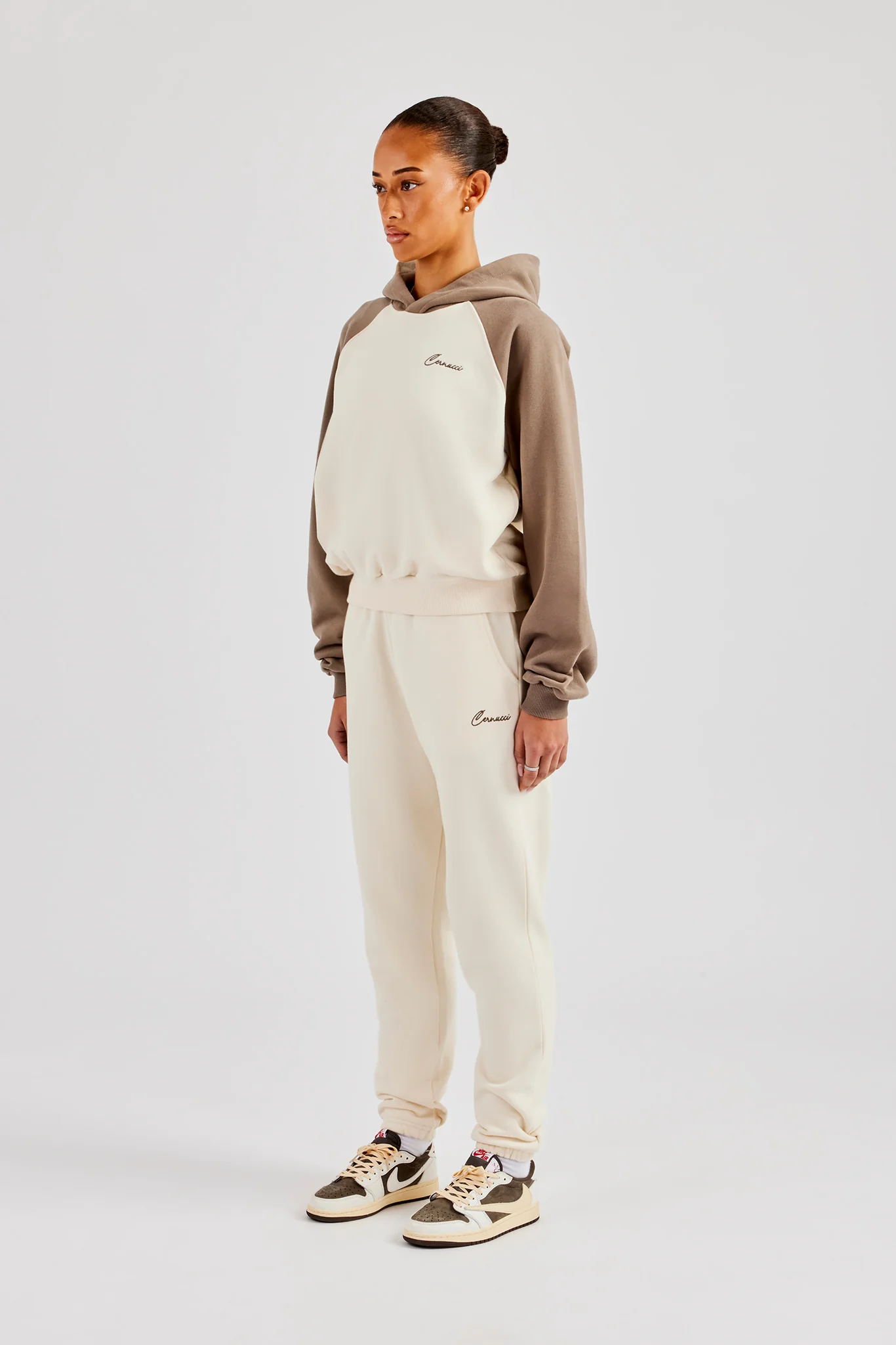 Contrast Raglan Sleeve Hoodie & Embroidered Cuffed Jogger - White - Image 3