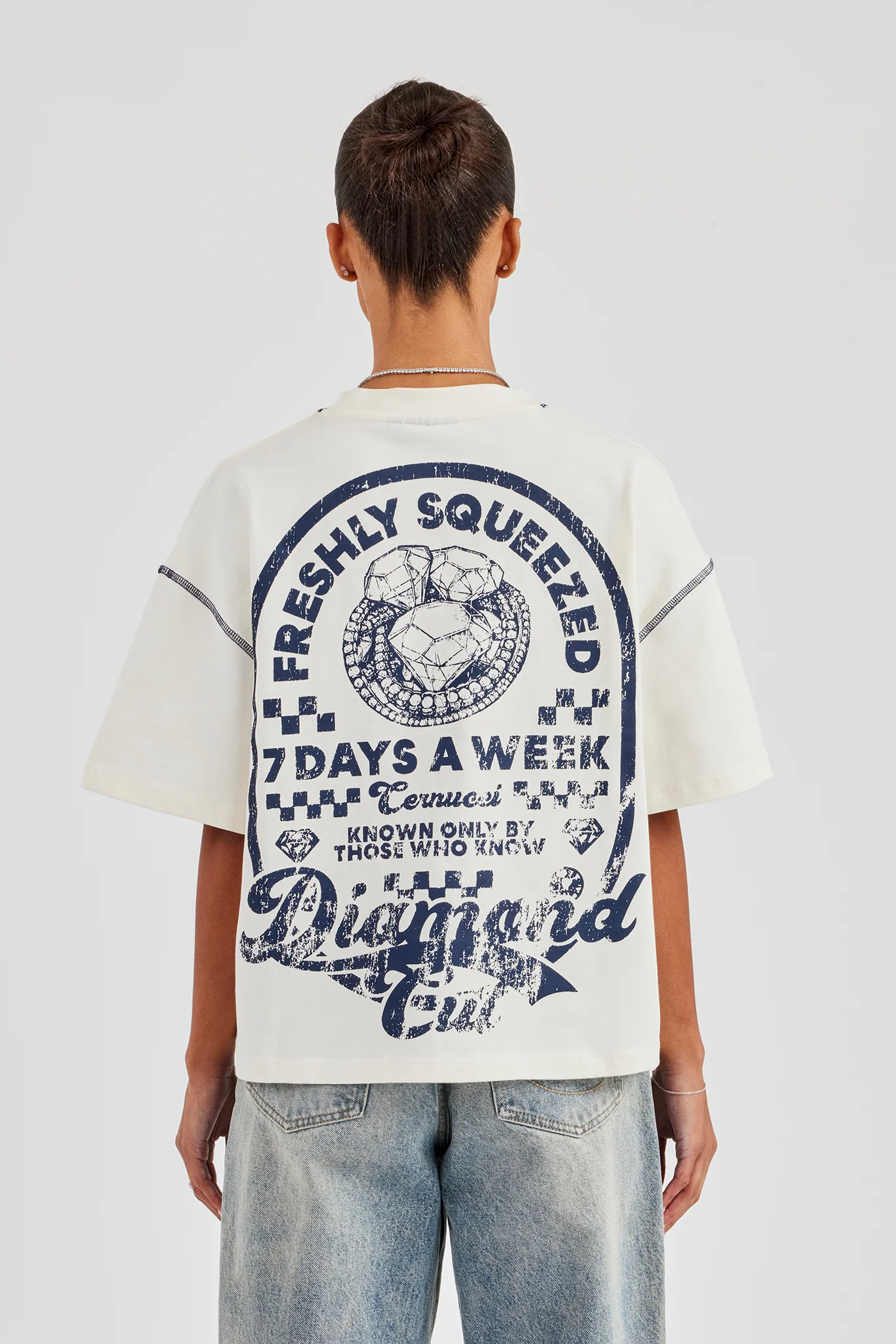 Diamond Cut Contrast Stitch T-Shirt - Off White - Image 4