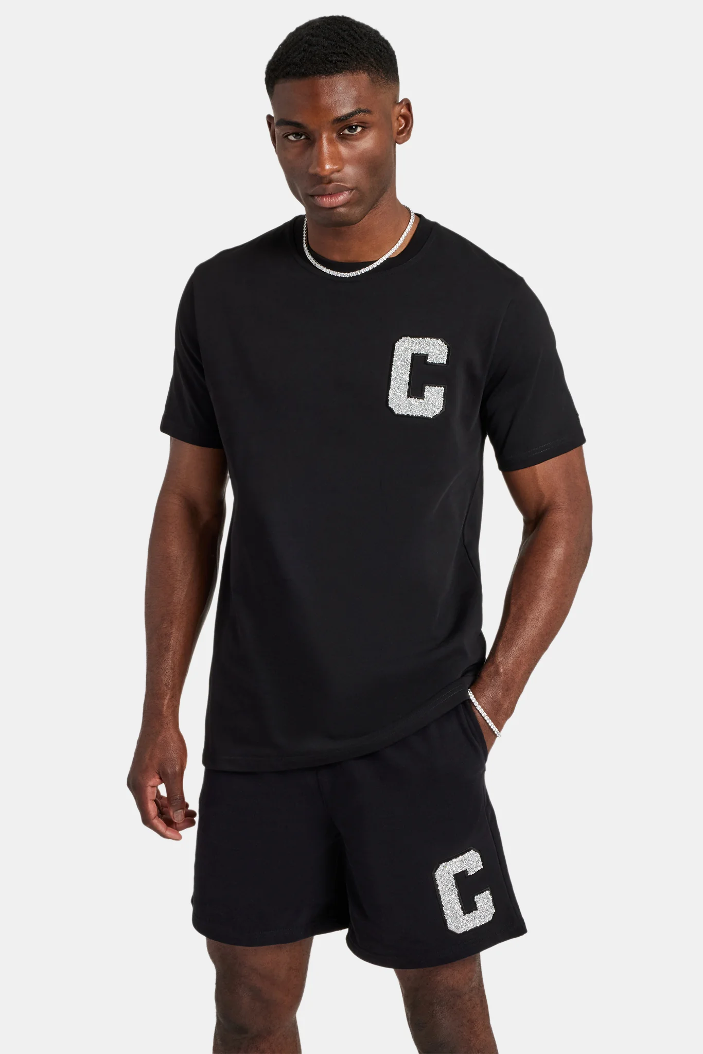 Embellished C T-Shirt & Short Set - Black - Image 5