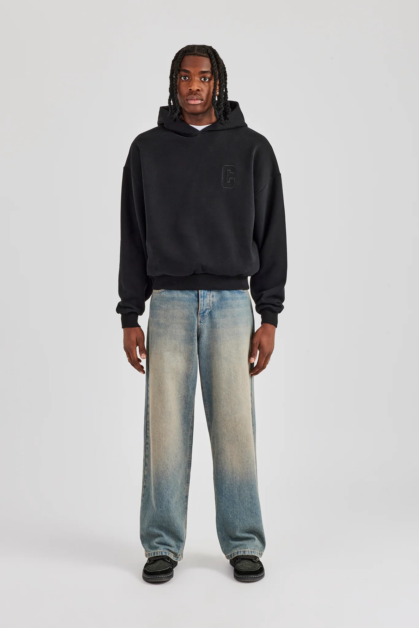 Embroidered C Boxy Hoodie - Black - Image 5