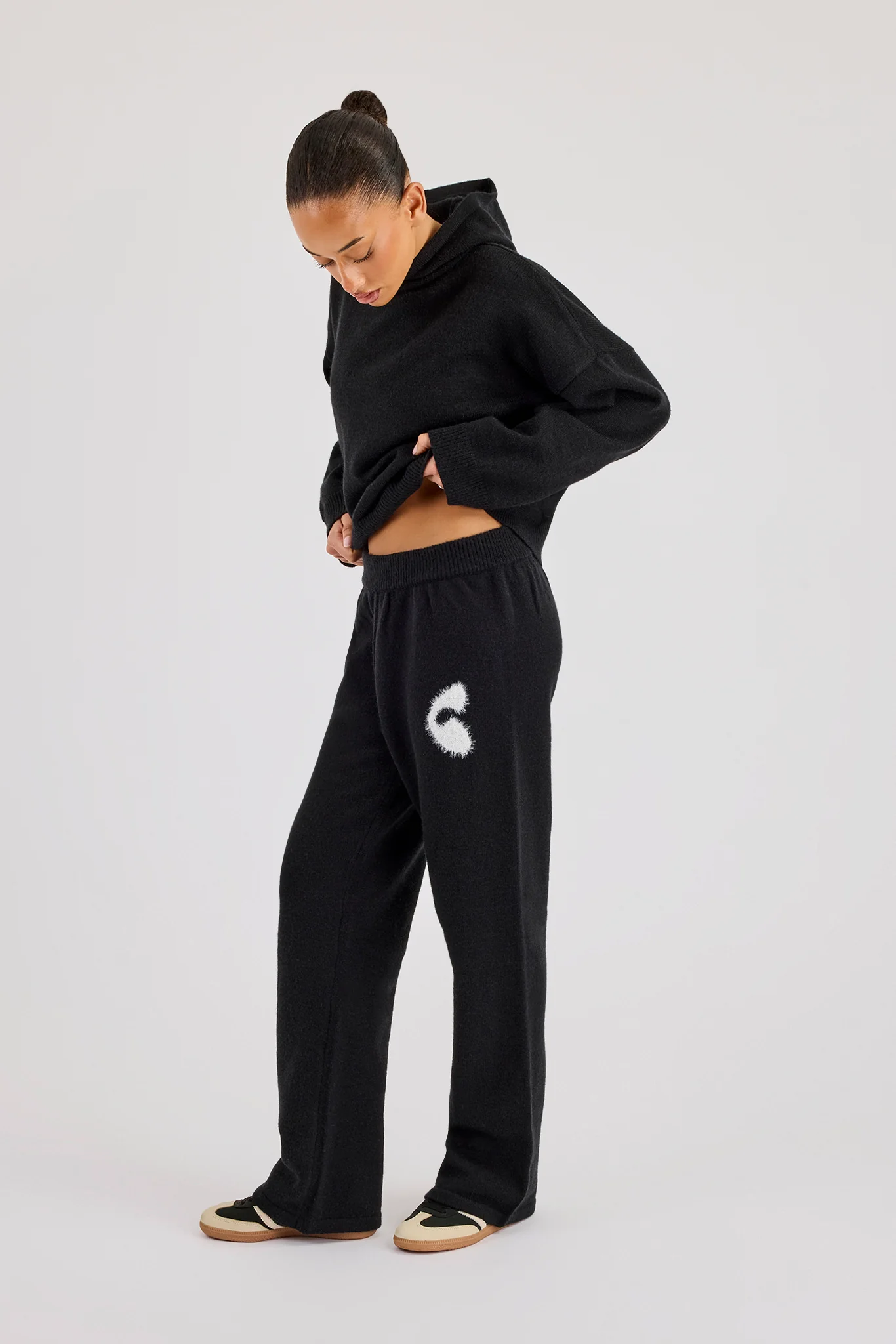 Fluffy Intarsia Wide Leg Jogger - Black - Image 3