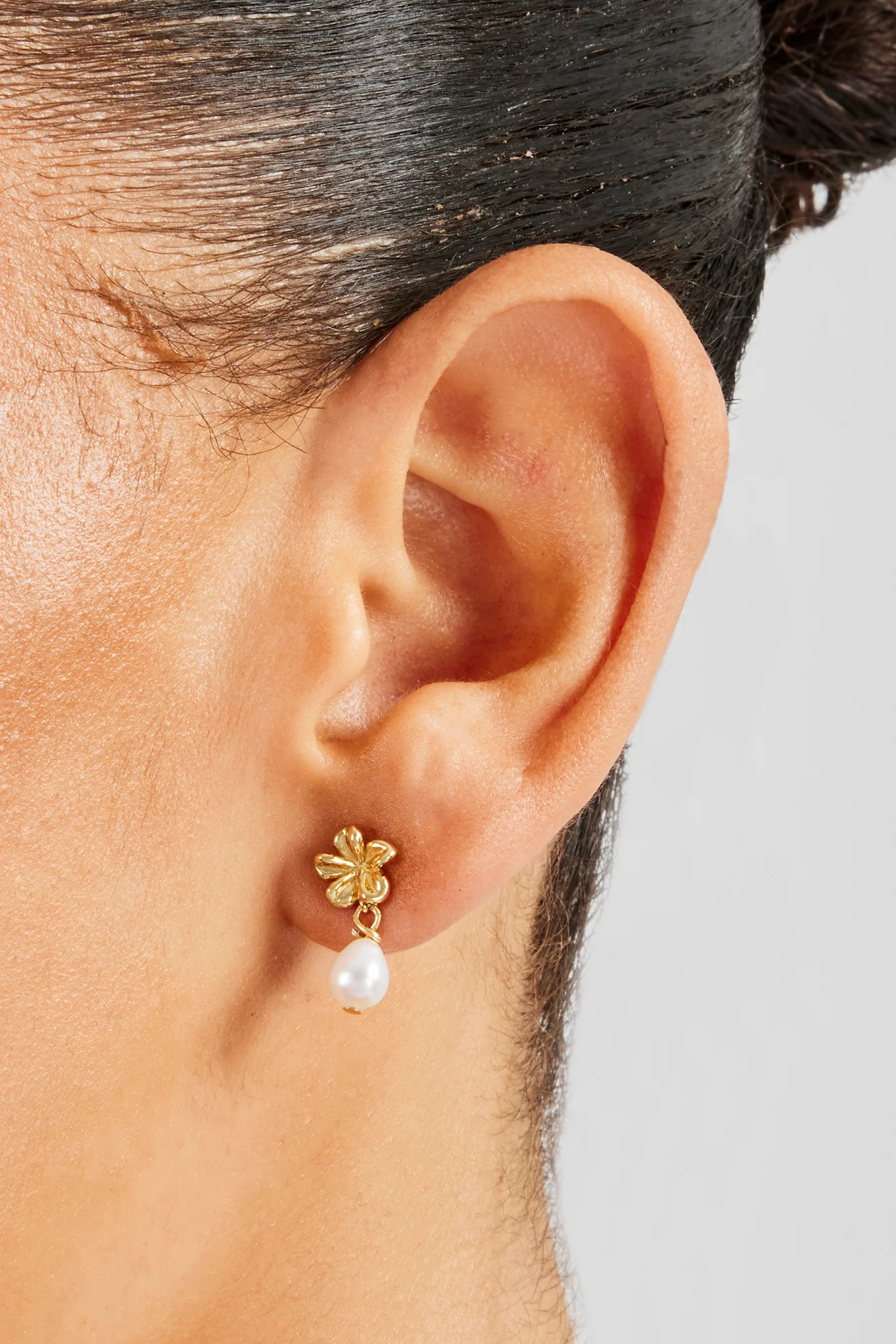 Freshwater Pearl Flower Drop Earrings - 5mm - Image 2