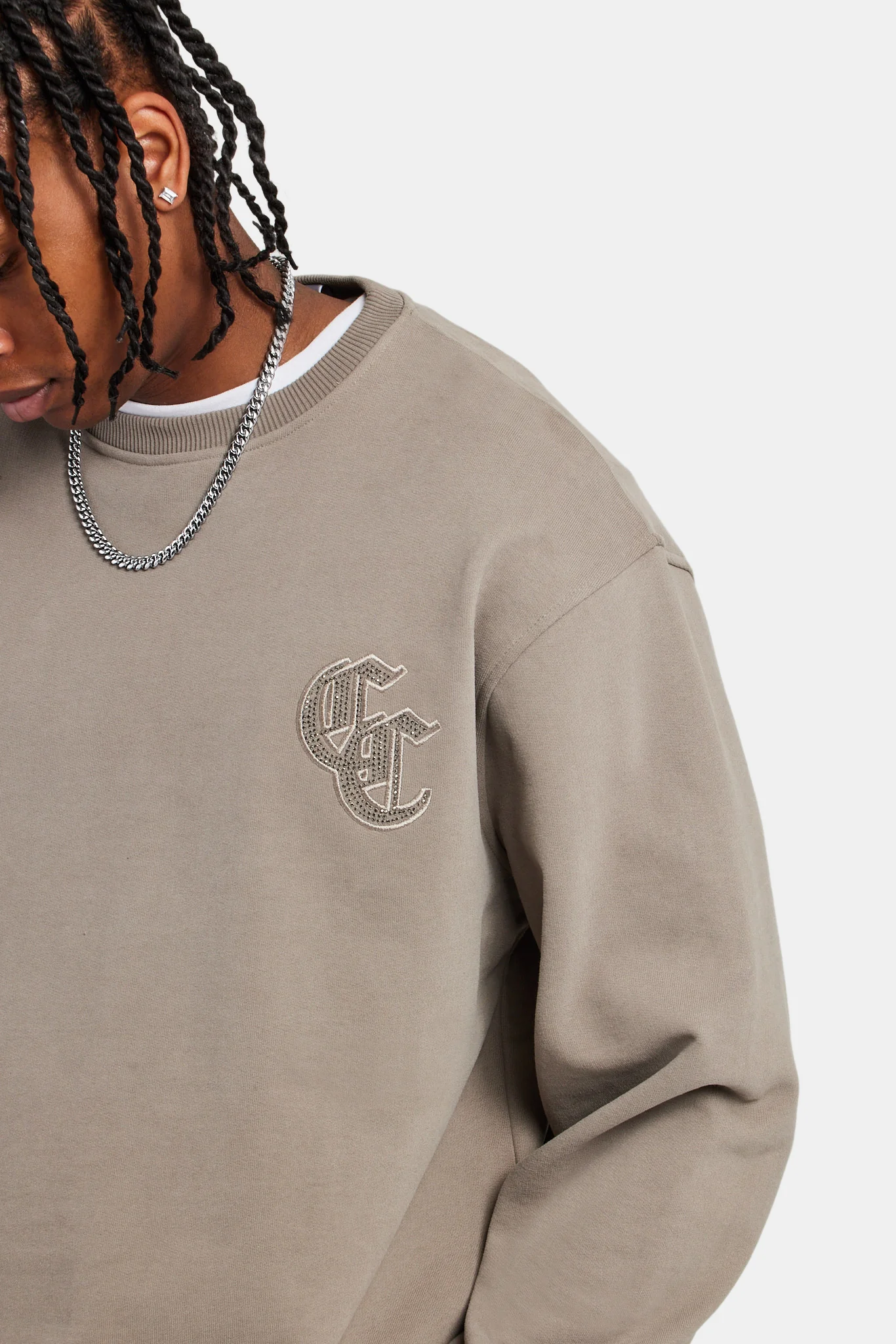 Gothic C Rhinestone Sweatshirt - Brown - Image 3