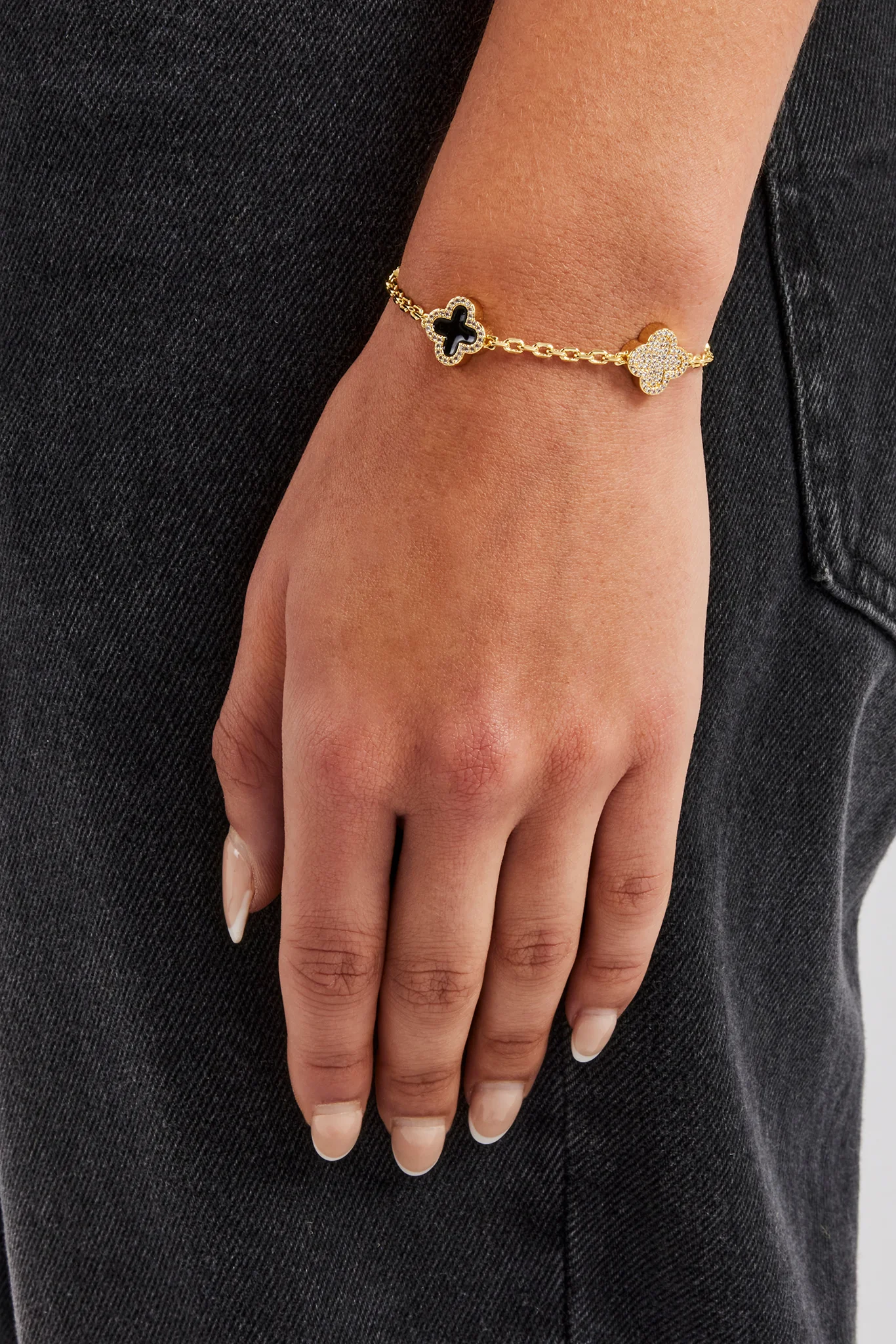 Iced & Black Enamel Motif Rolo Link Bracelet - 12mm - Image 2
