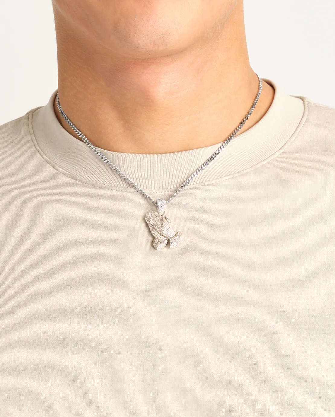 Iced Praying Hands Pendant - Image 4