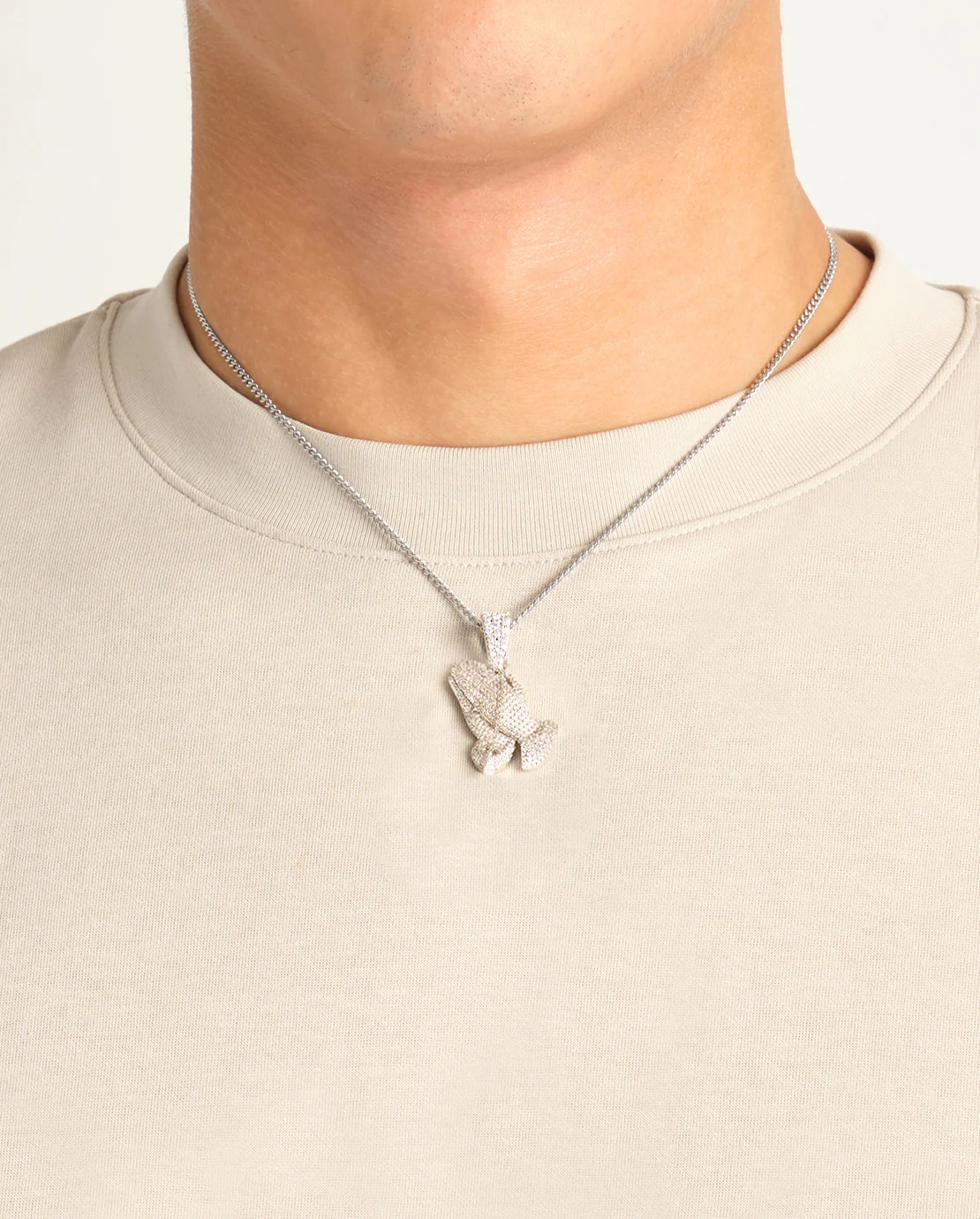 Iced Praying Hands Pendant - Image 7