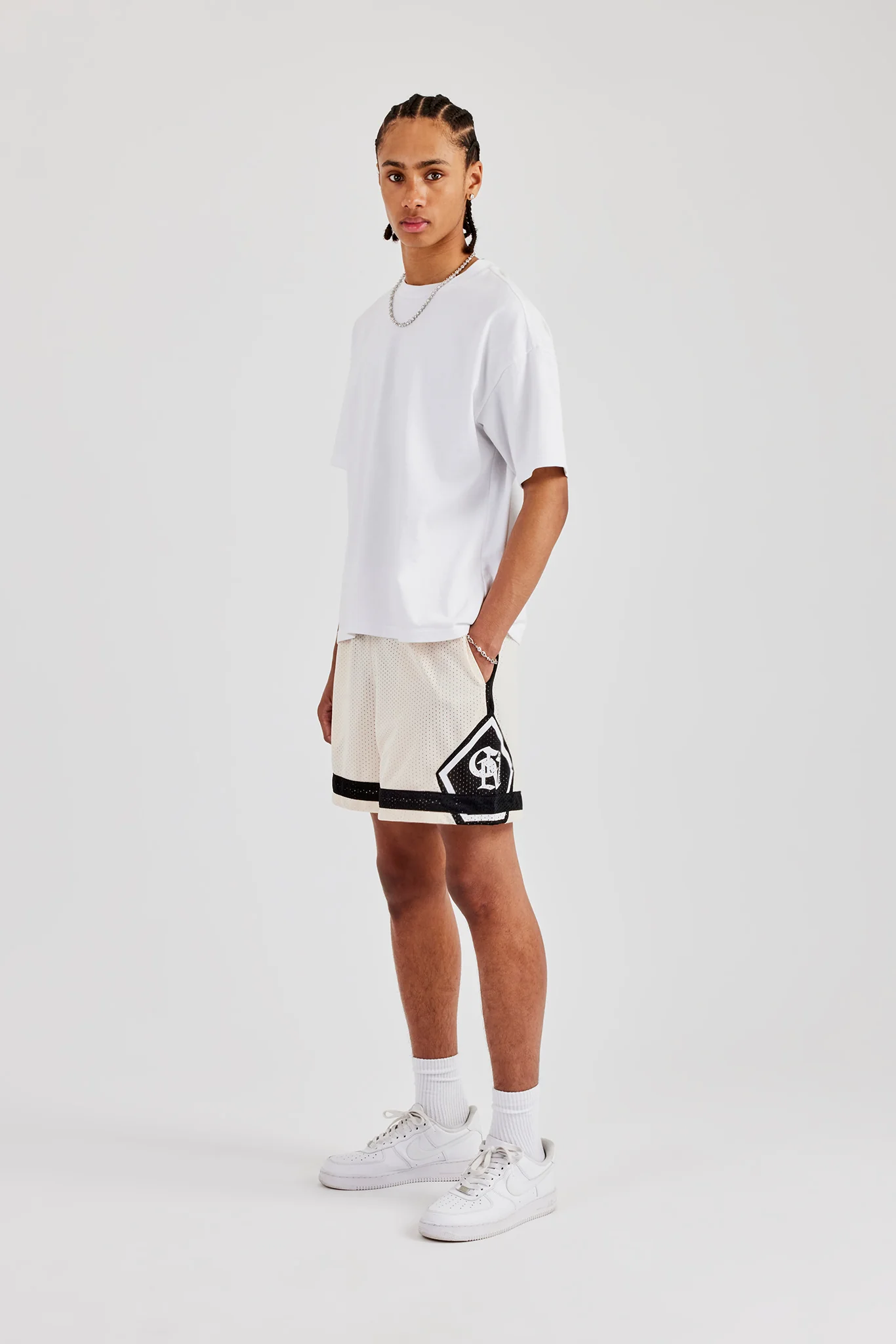 Logo Panelled Mesh Short - Off White - Image 5