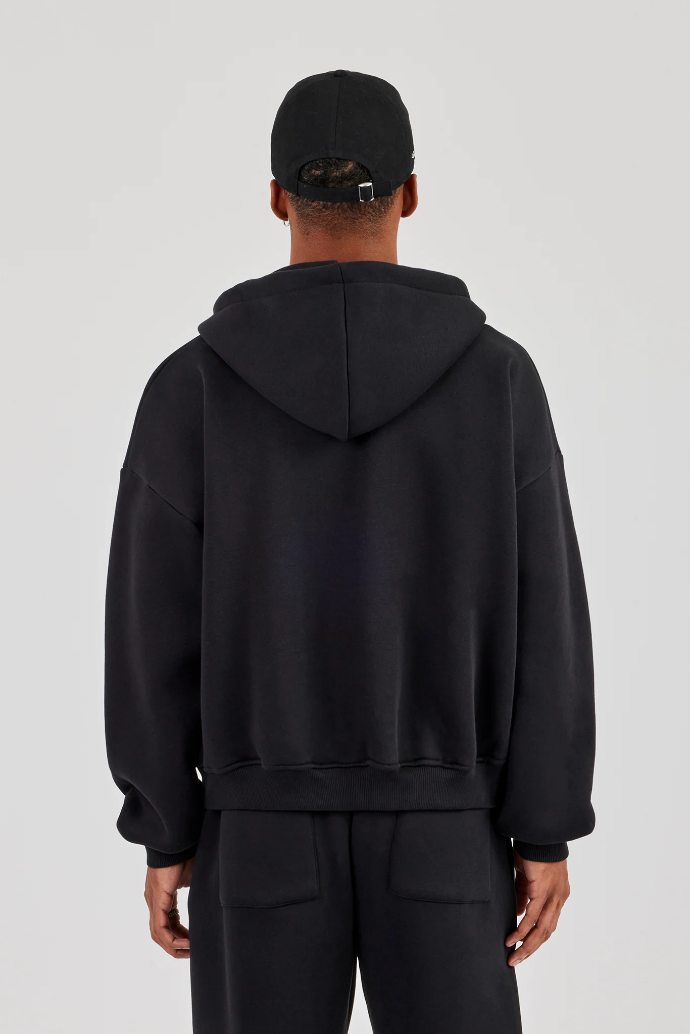 Logo Tab Zip Hoodie  Black - Image 4