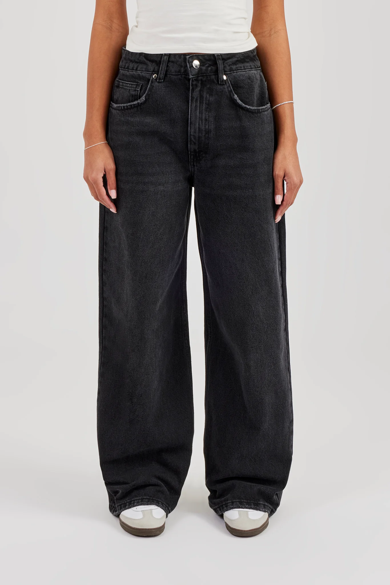 Low Rise Baggy Jean - Washed Black - Image 2