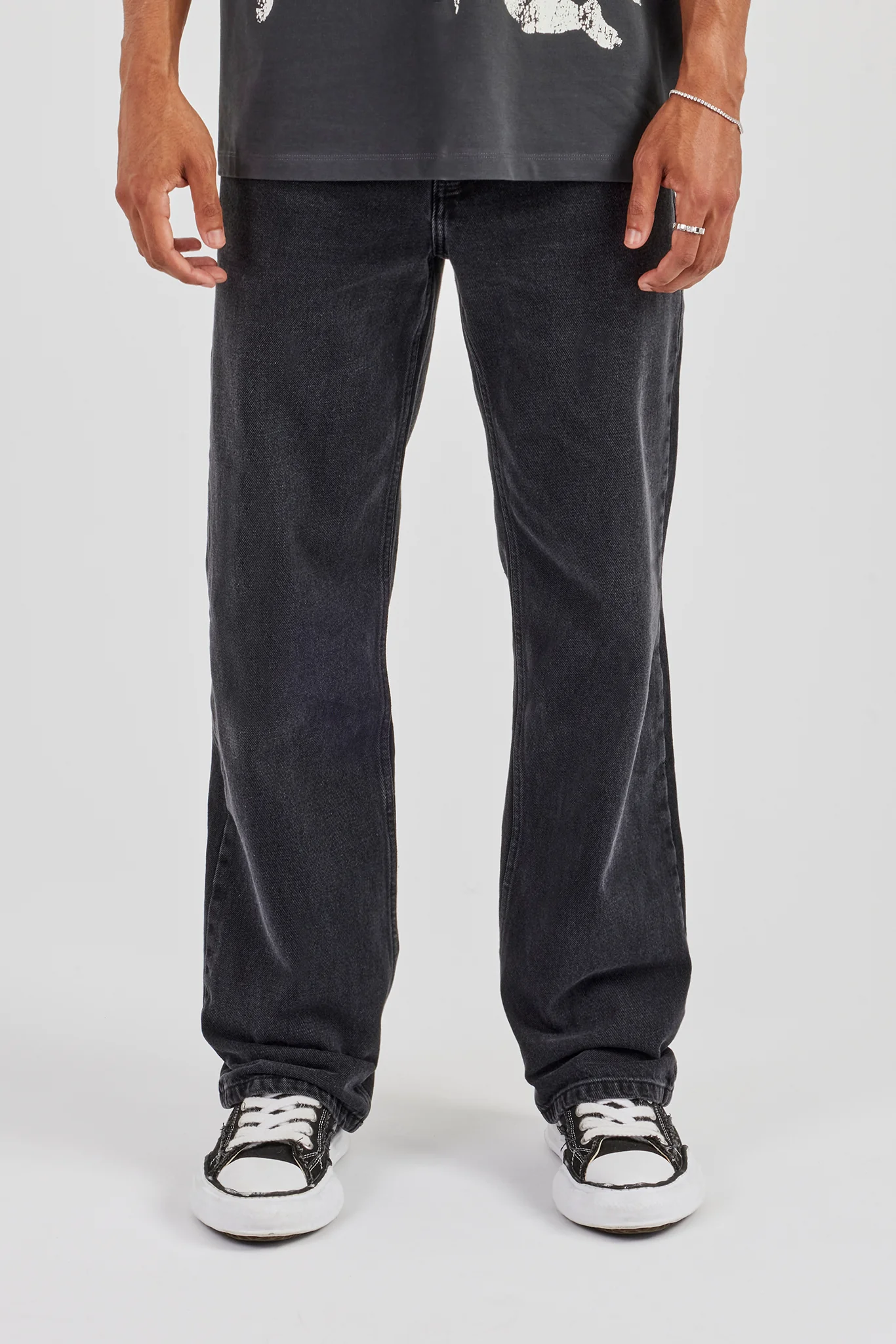 Mens Relaxed Fit Jeans - Washed Black - Image 3