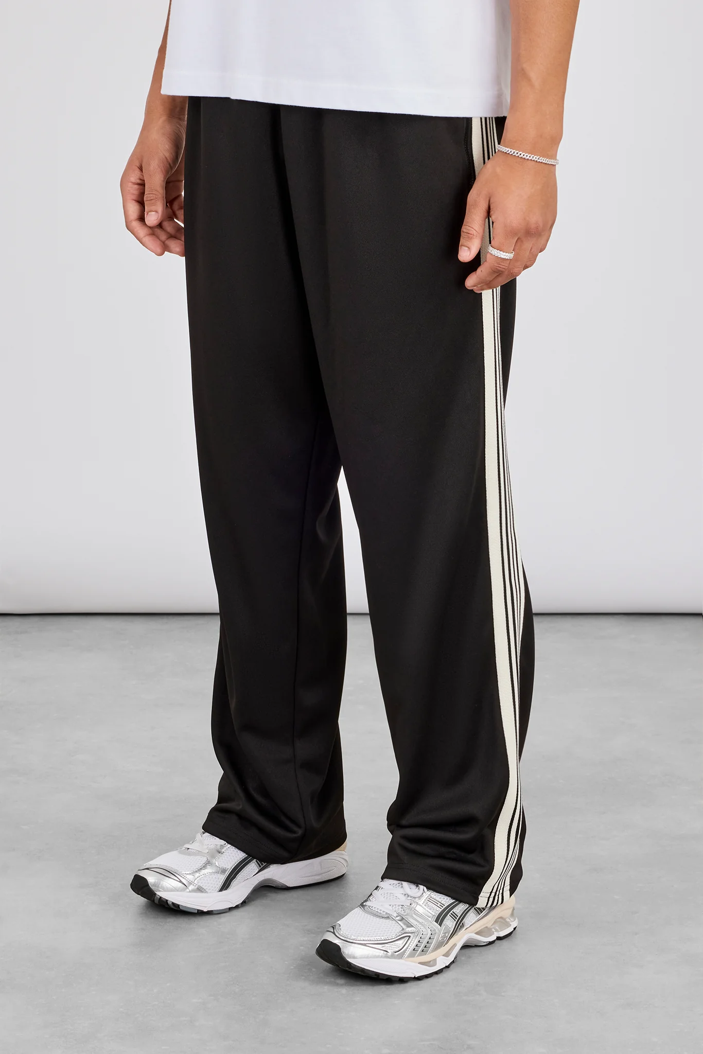 Mens Relaxed Poly Smooth Taping Track Pant - Black