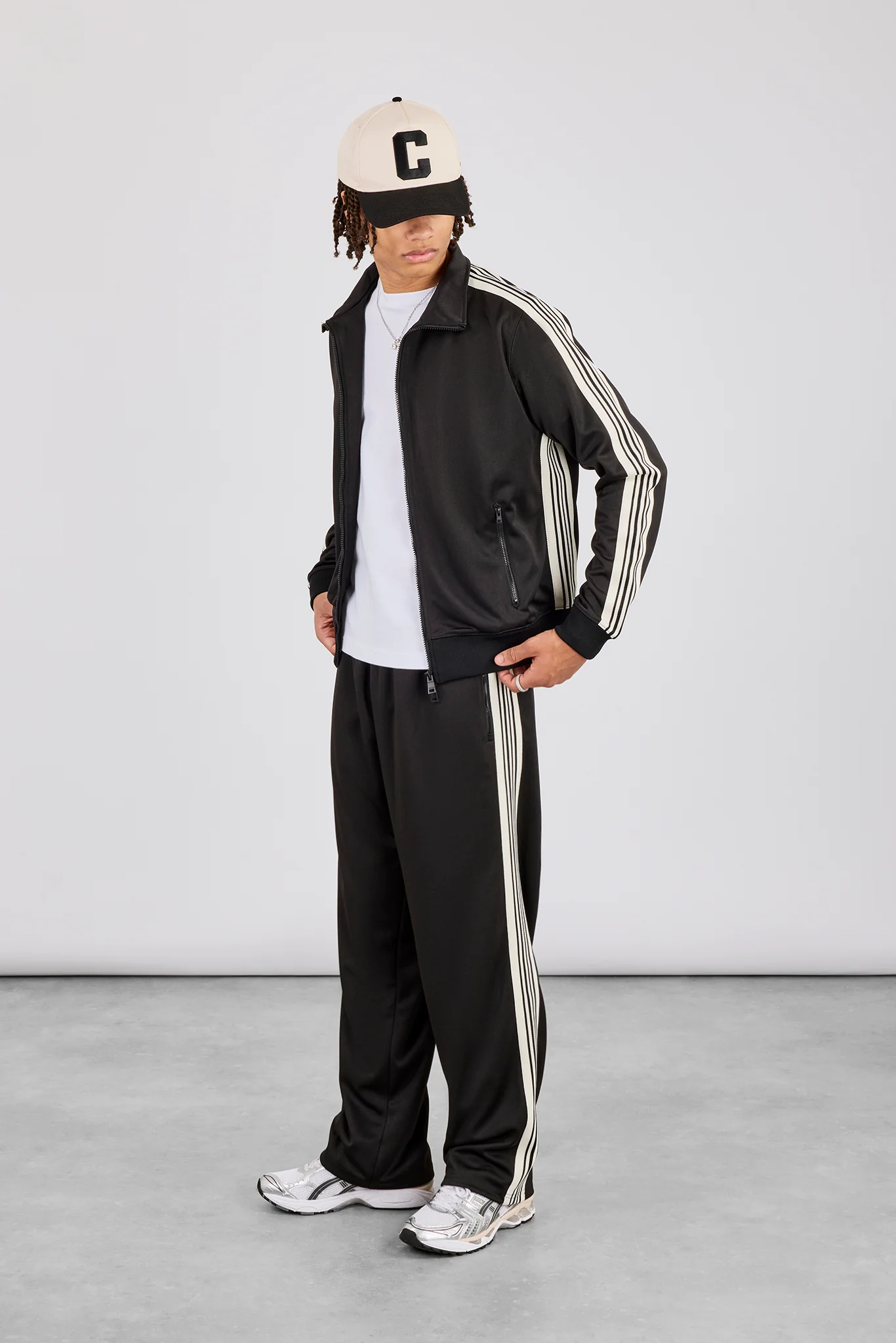 Mens Relaxed Poly Smooth Taping Track Pant - Black - Image 2