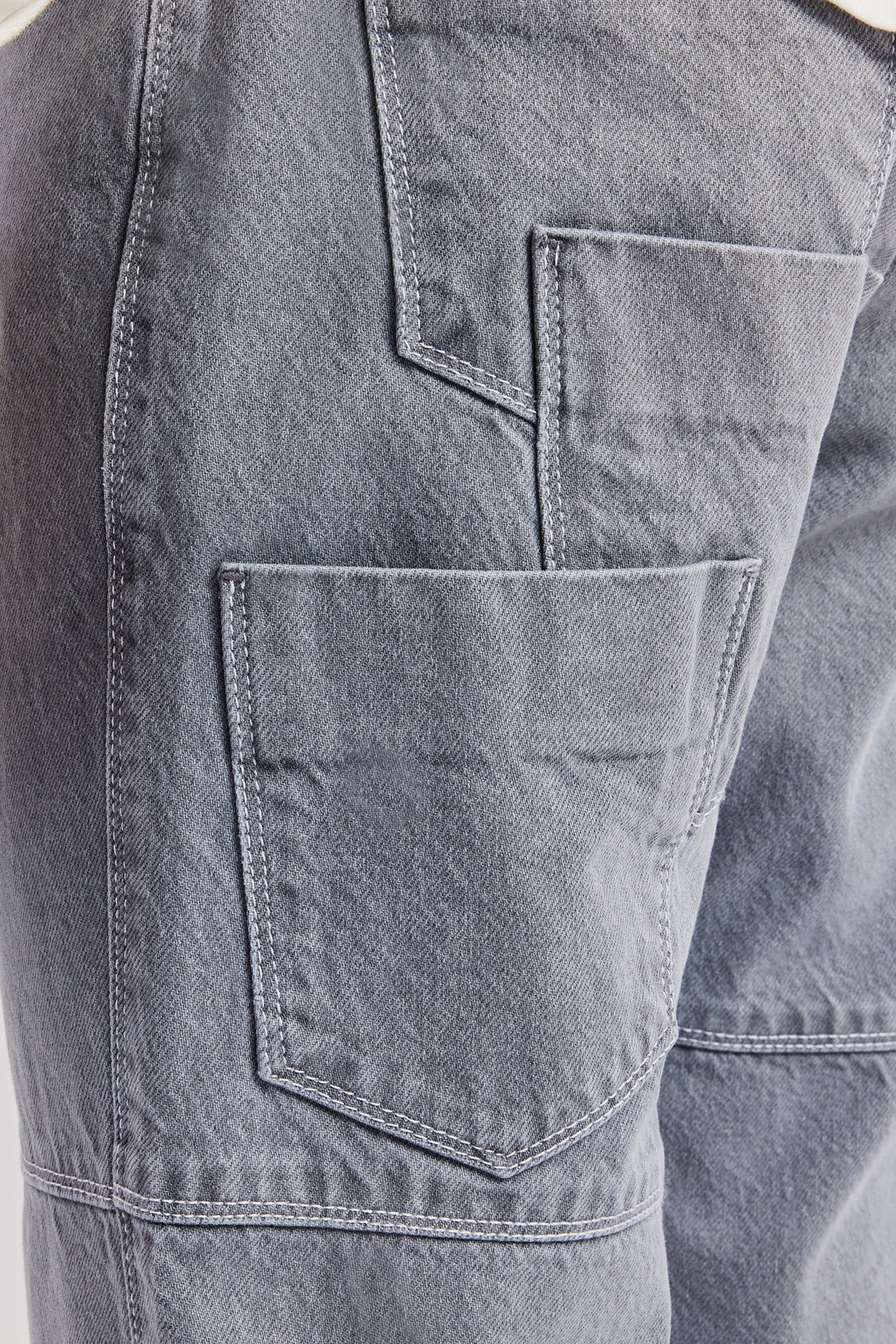 Relaxed Turn Up Denim Jean - Washed Grey - Image 3