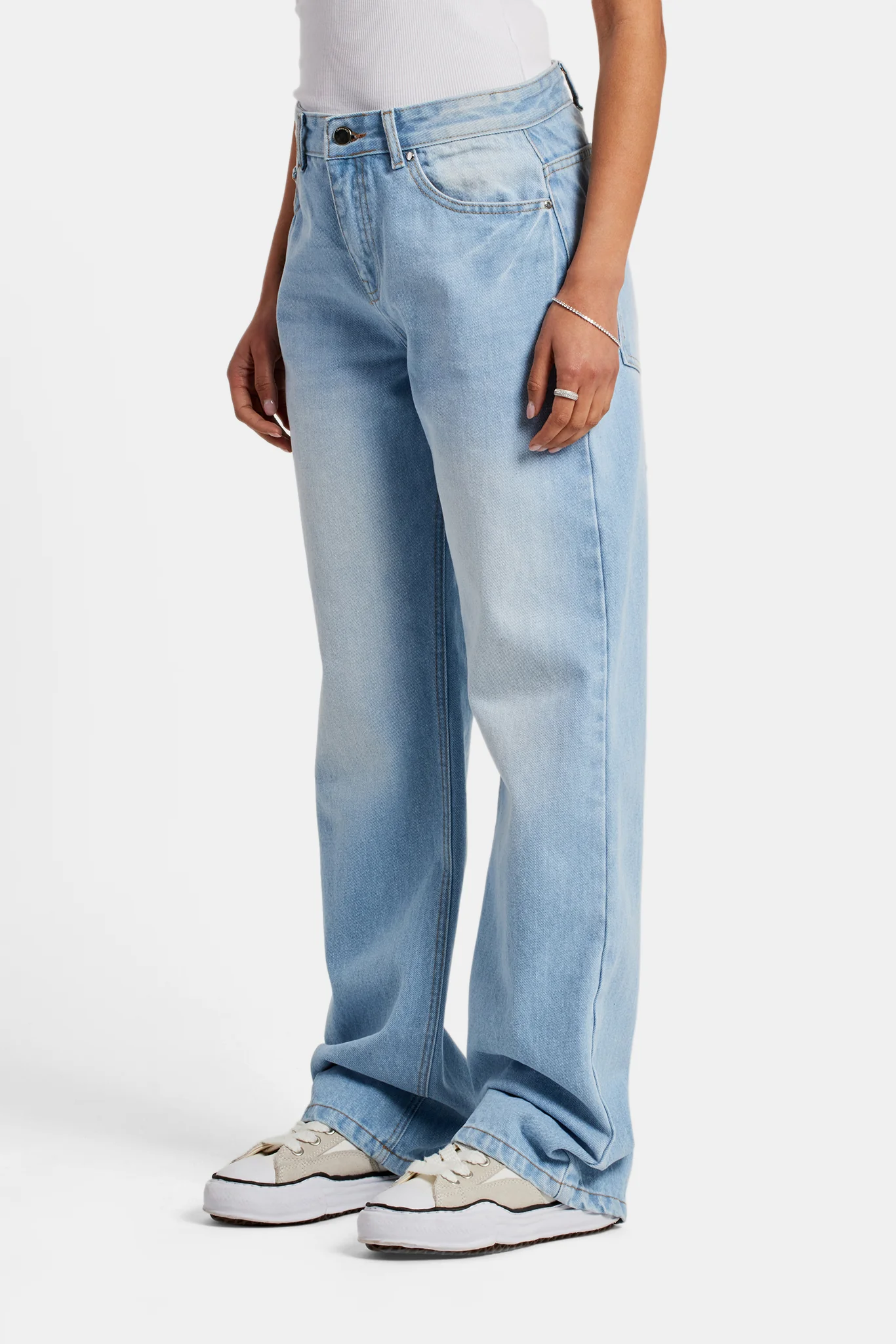 Mid Rise Relaxed Jeans - Light Blue - Image 2