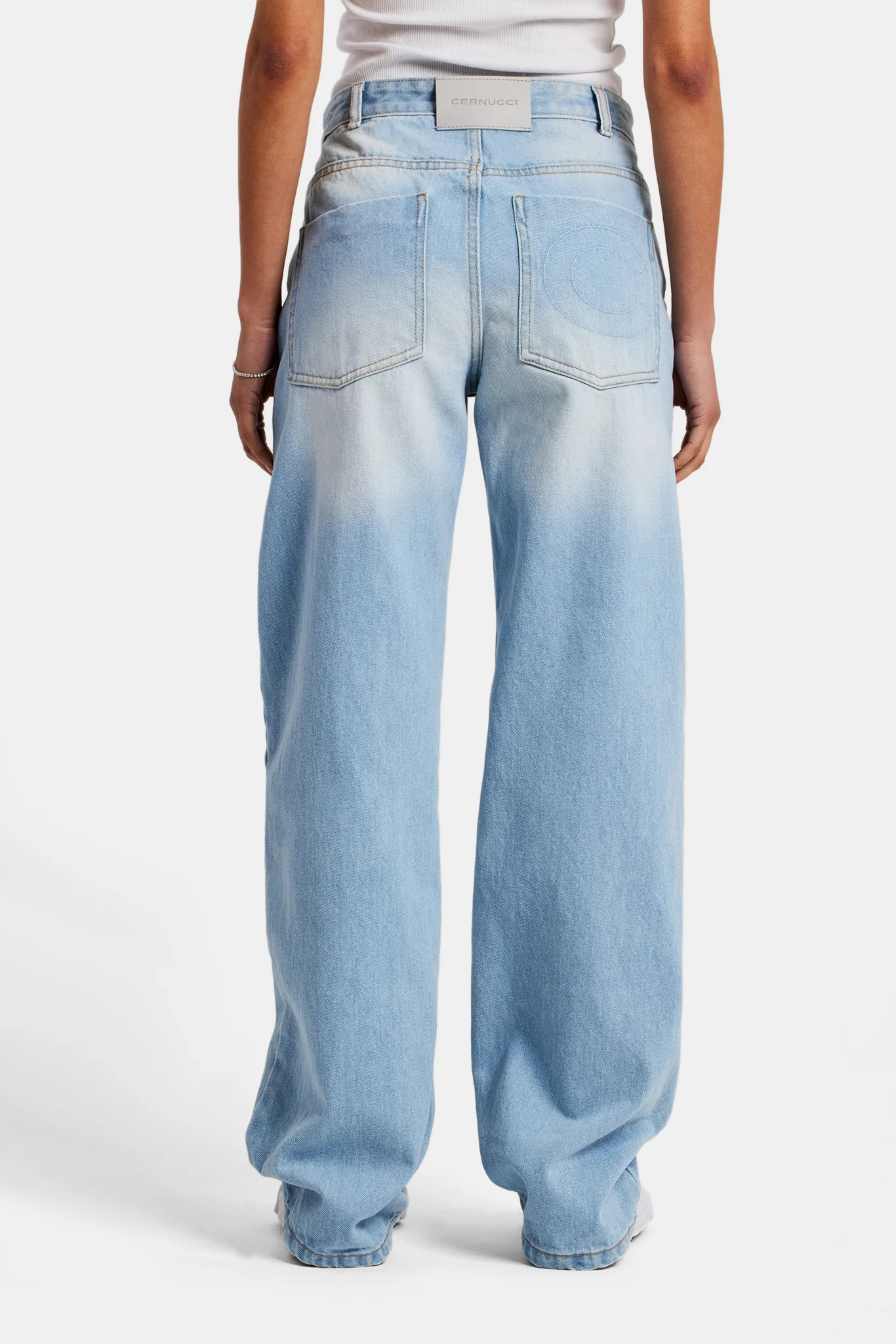 Mid Rise Relaxed Jeans - Light Blue - Image 4