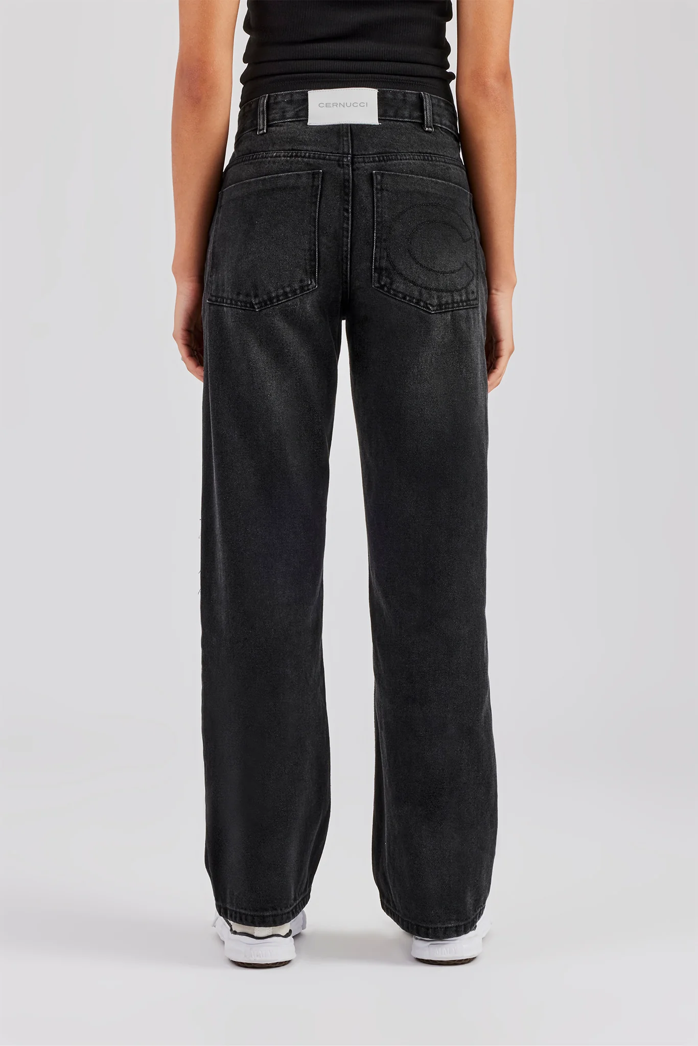 Mid Rise Relaxed Jeans - Washed Black - Image 3