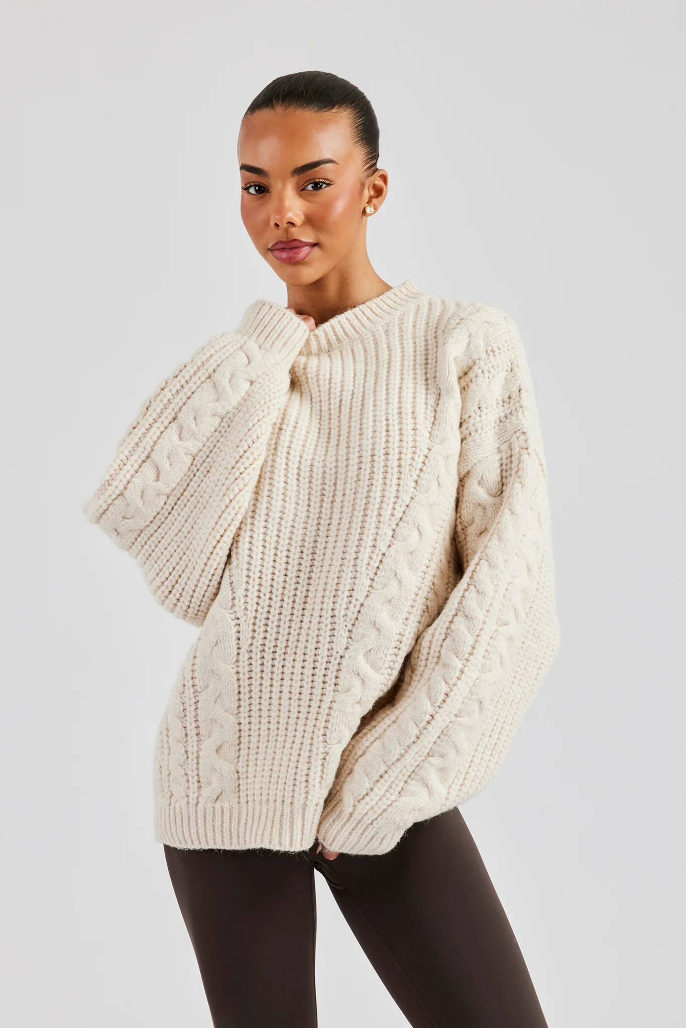 Oversized Cable Knit Sweater - Off White - Image 3