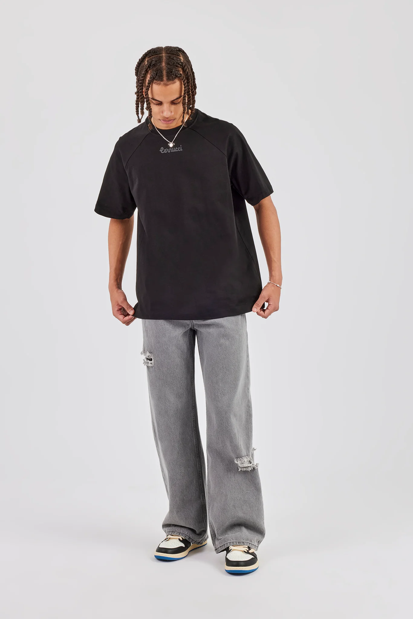 Oversized Raglan Logo T-Shirt - Black - Image 5