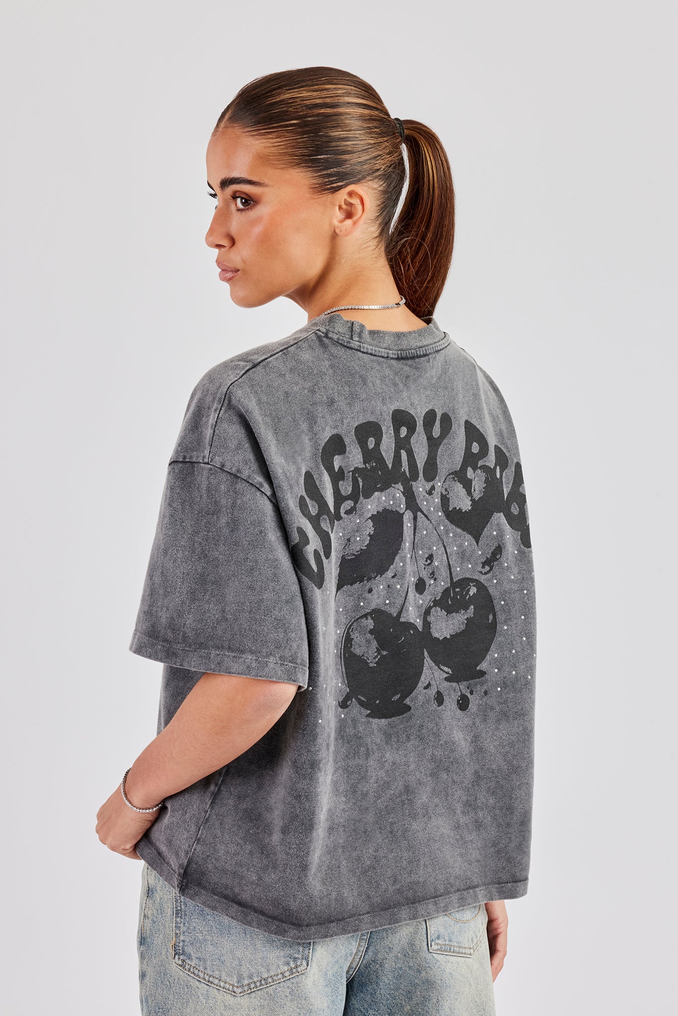 Oversized Washed Cherry Baby Rhinestone T-Shirt - Light Grey - Image 5