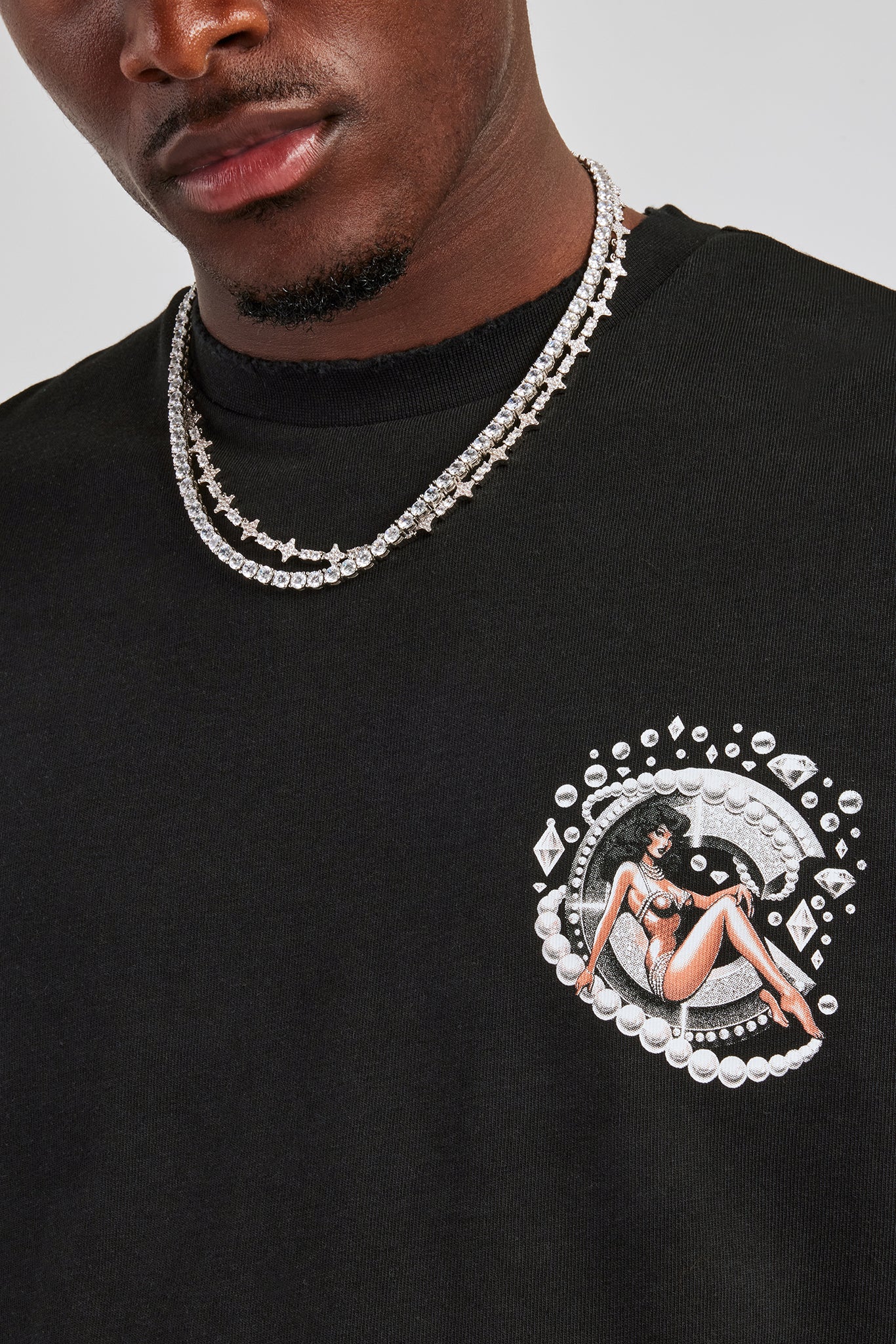 Pearl and Diamond C Graphic Oversized T-Shirt - Black - Image 3