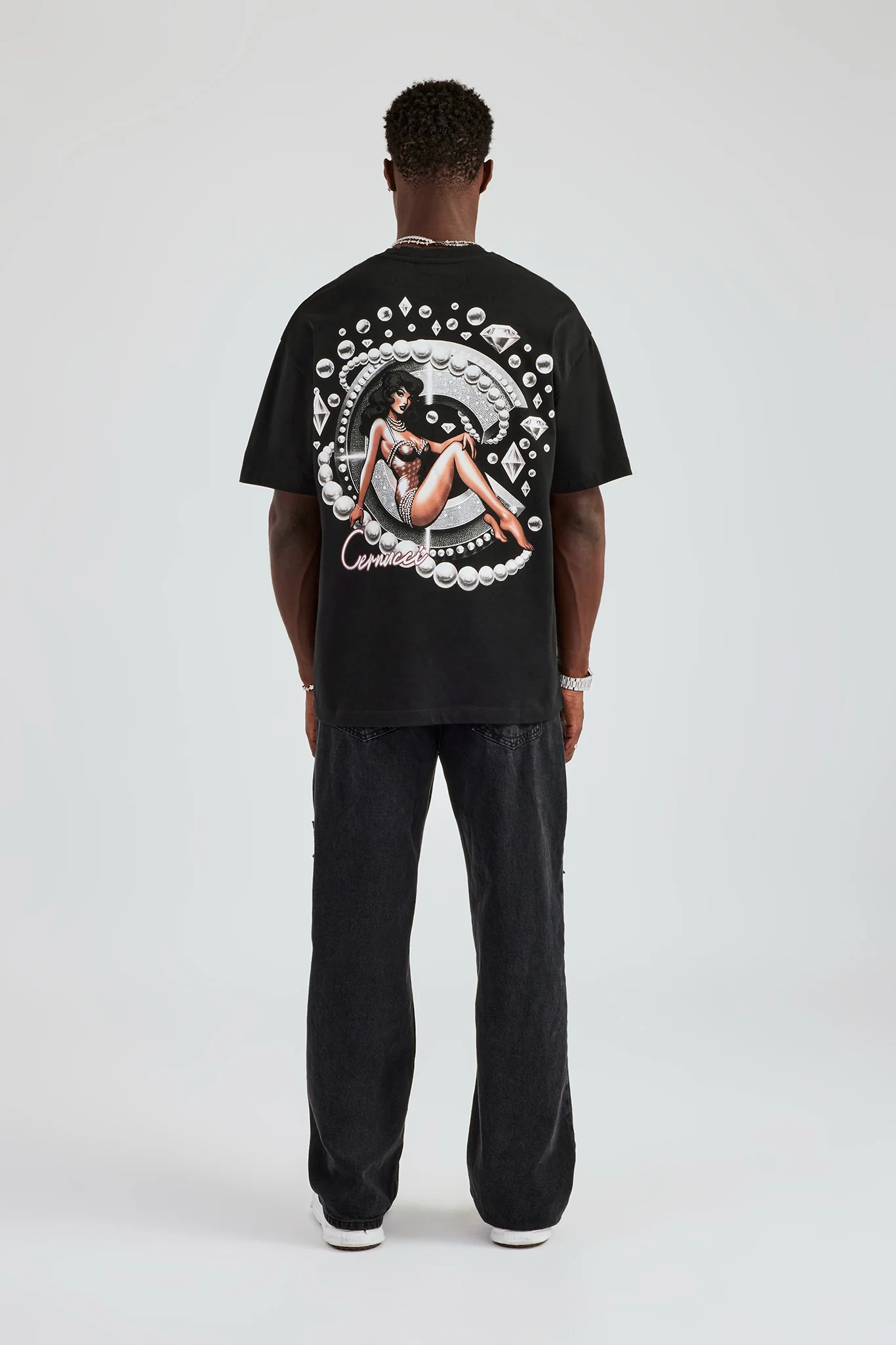 Pearl and Diamond C Graphic Oversized T-Shirt - Black - Image 4