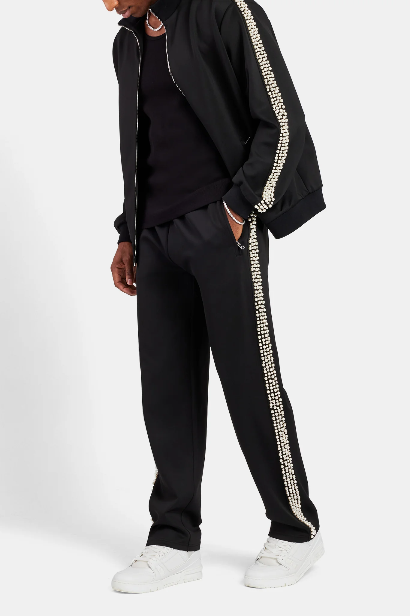 Pearl Detail Straight Leg Trouser - Black - Image 4