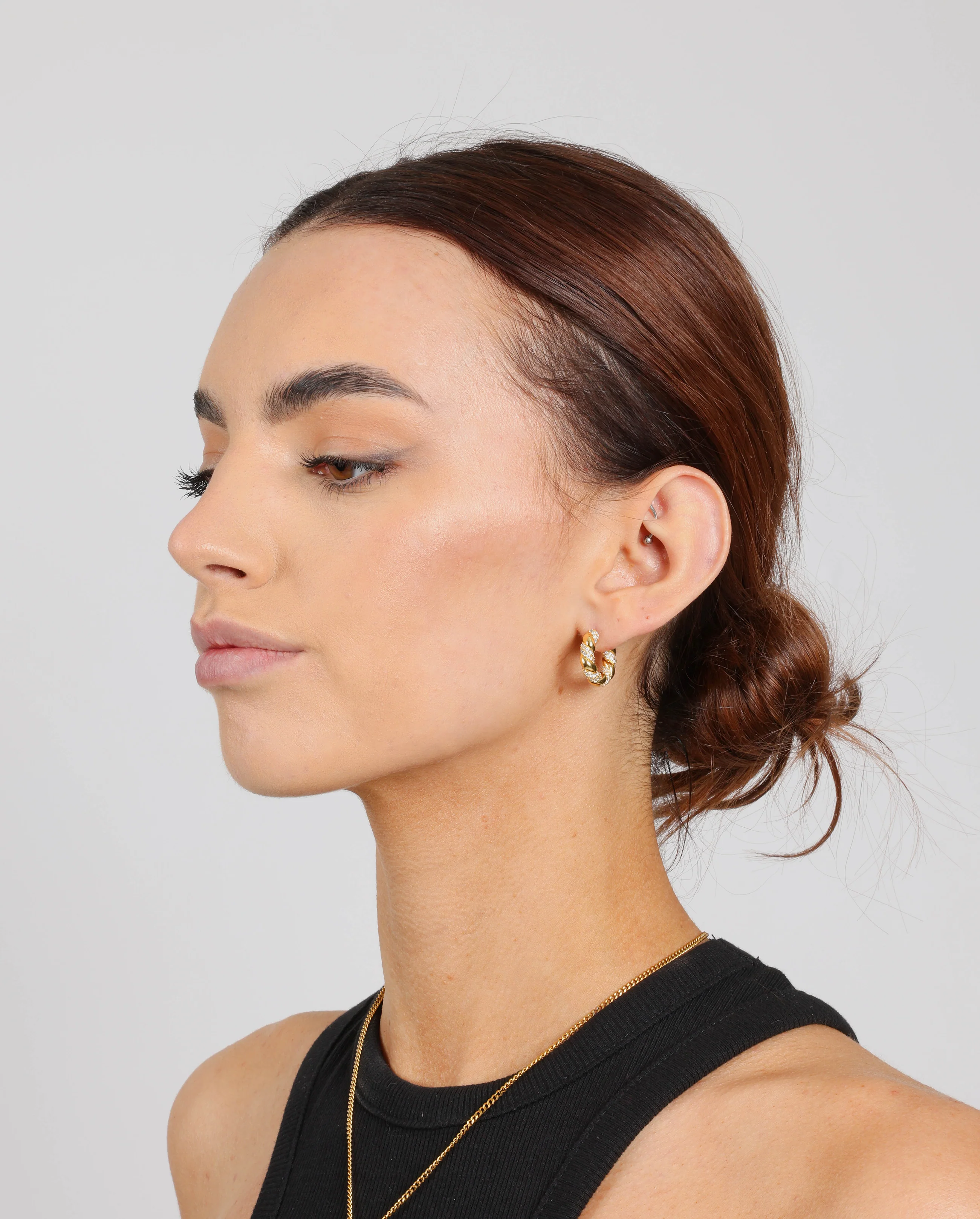 Polished And Iced Twist Hoop Earrings - Gold - Image 2