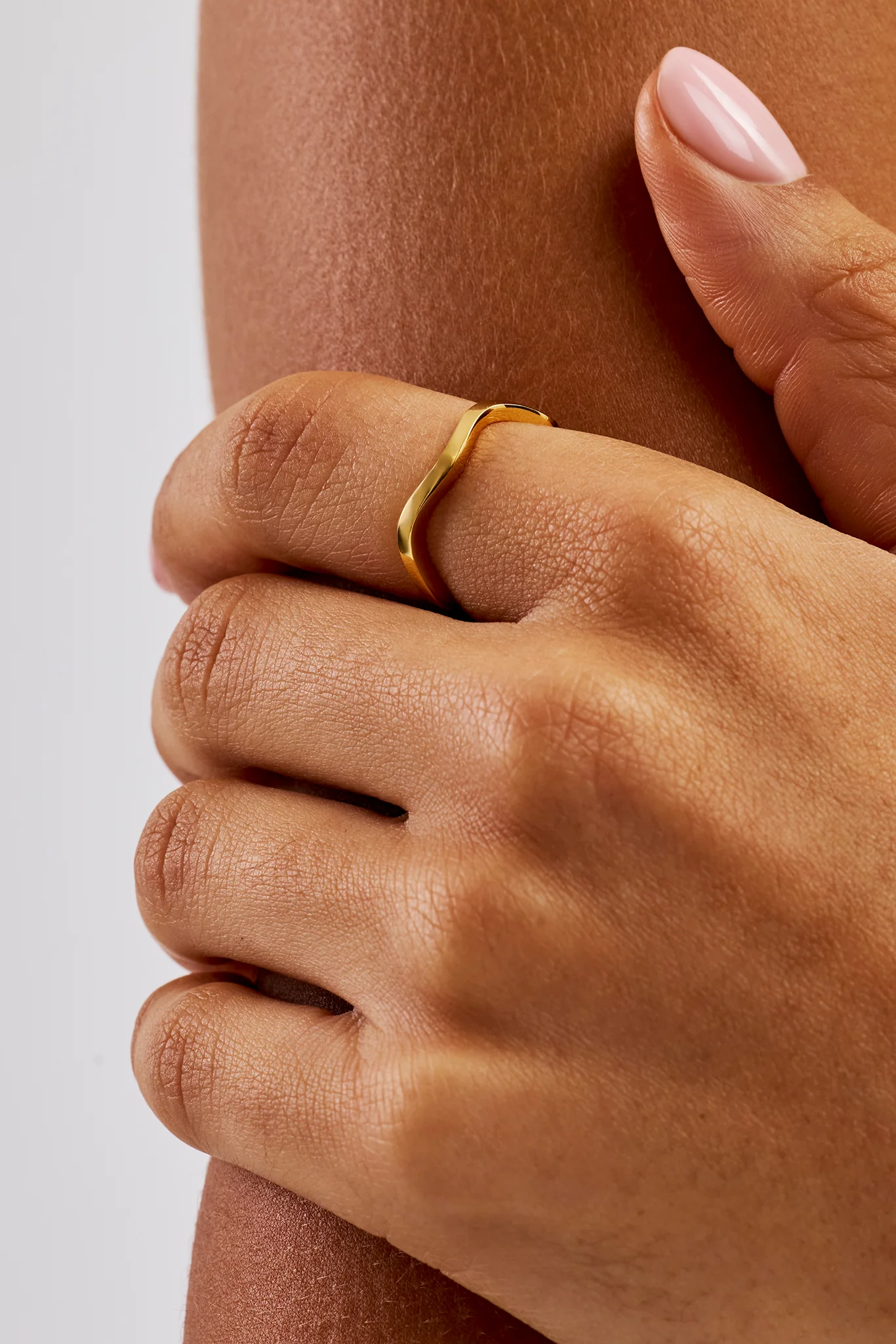 Polished Asymmetric Band Ring - 2mm - Gold - Image 2