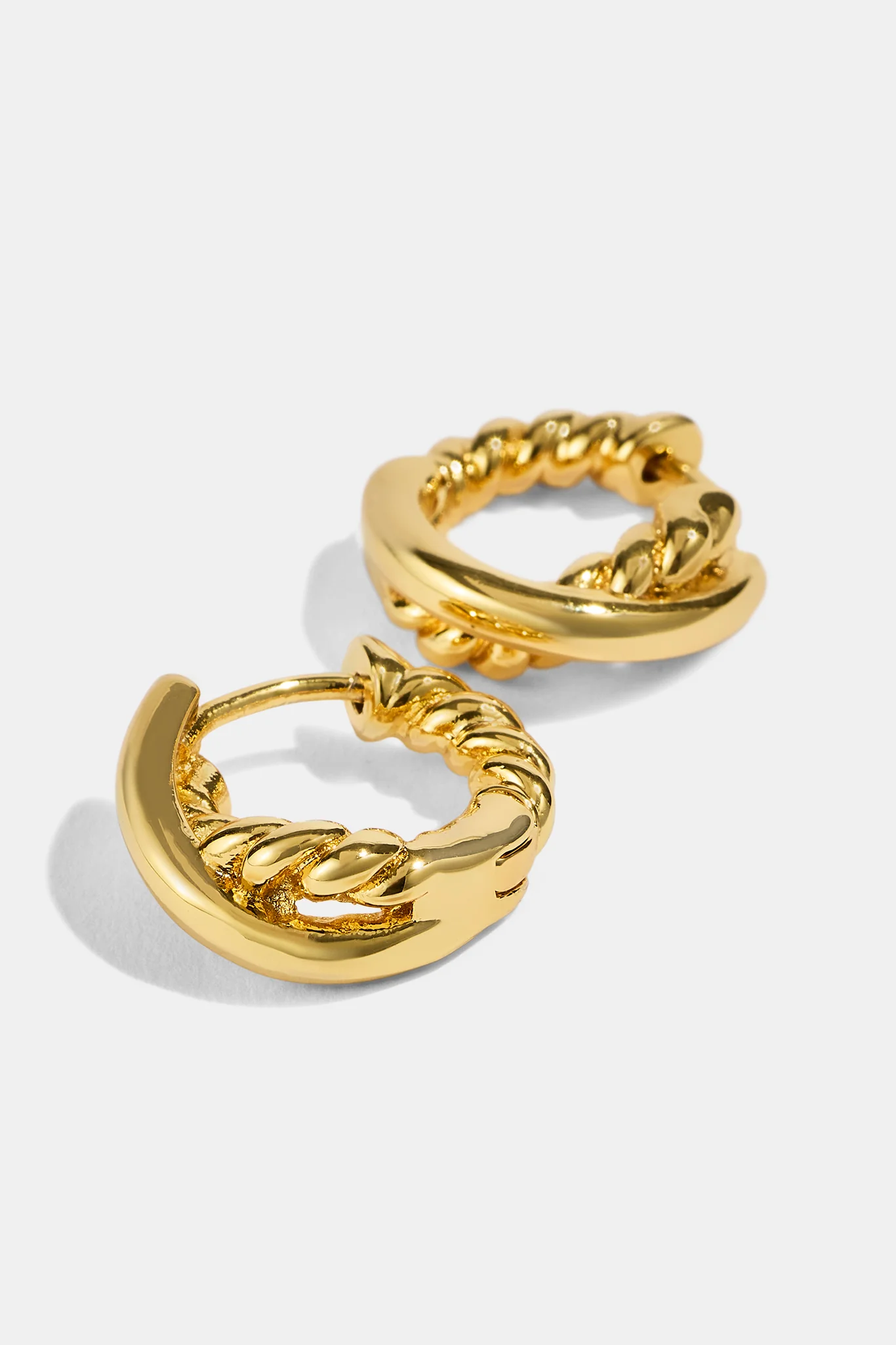 Polished Cross Over Hoop Earrings - 10mm - Gold - Image 3