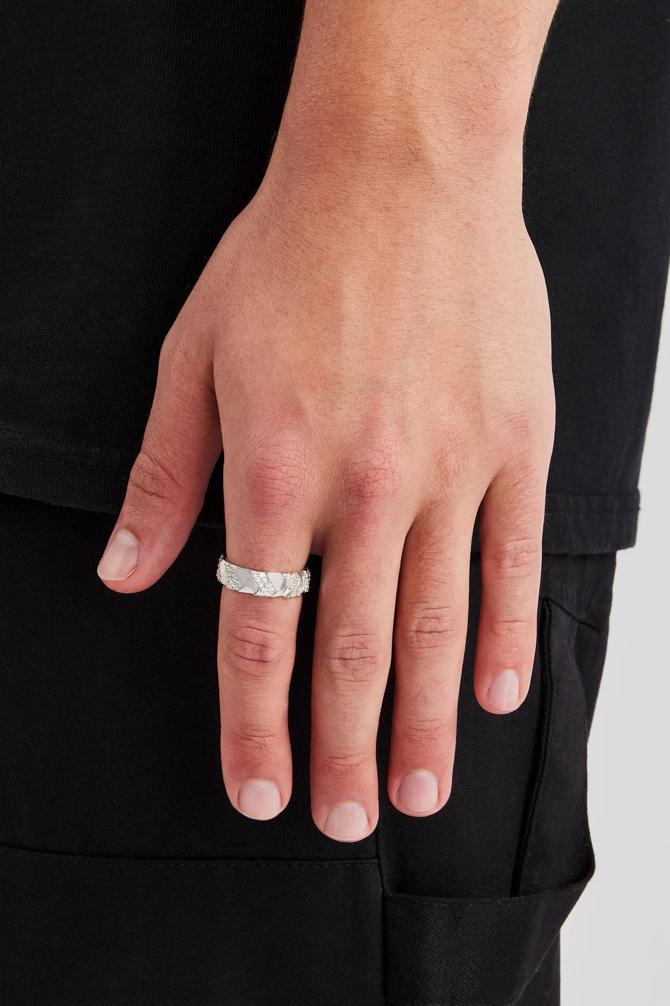Polished & Iced Woven Ring - 6mm - Image 2