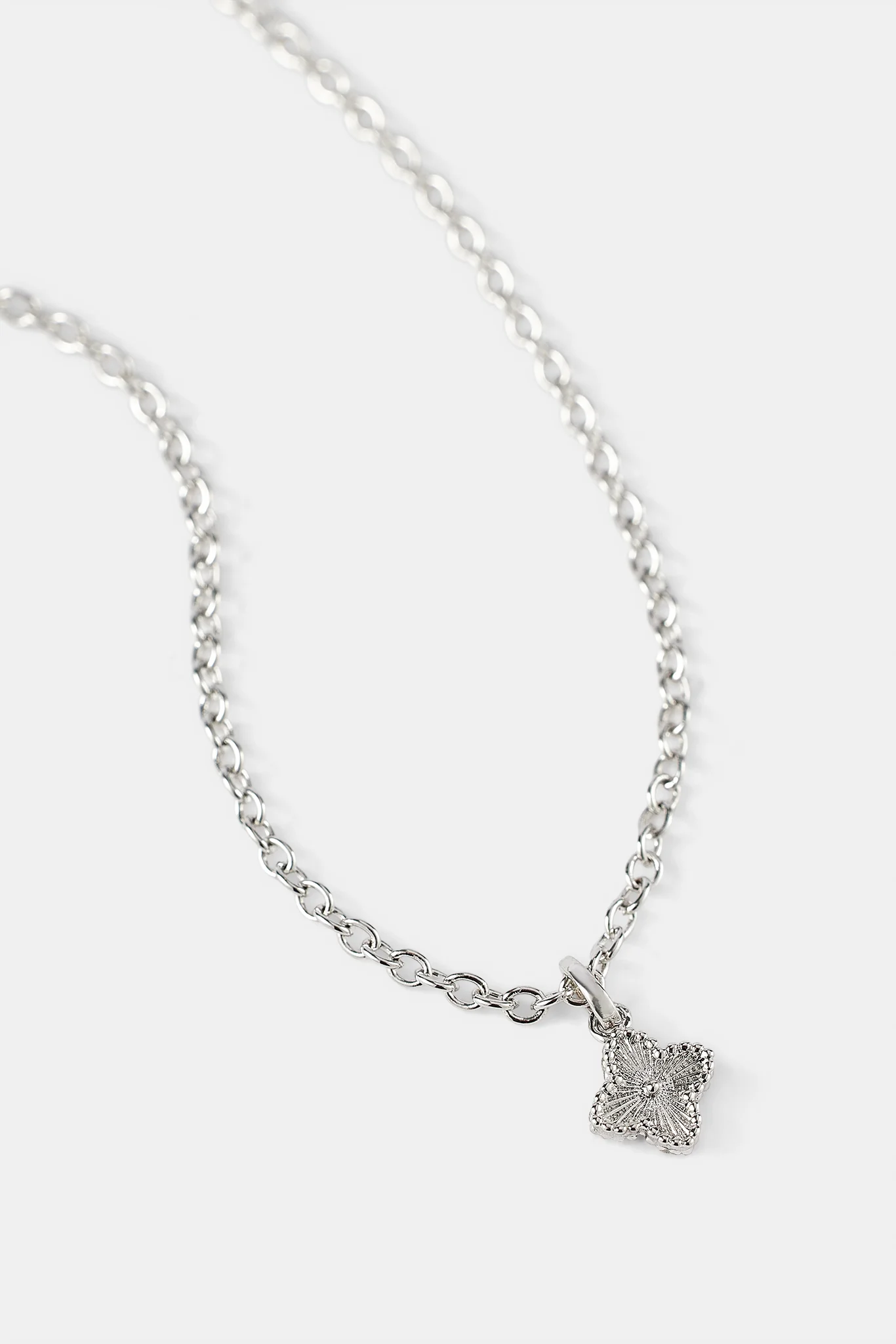 Polished Motif Pendant Necklace - 8mm - Image 3