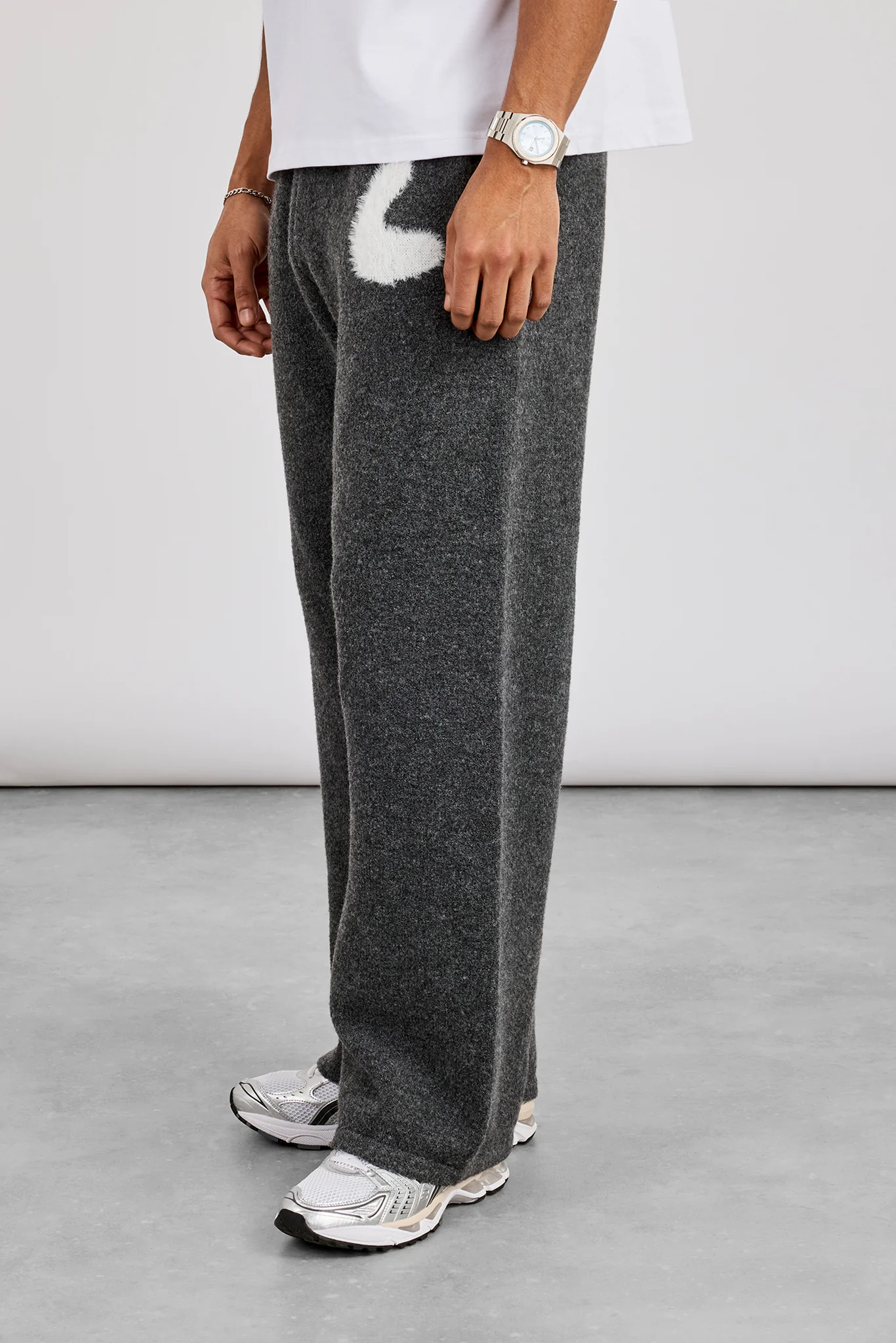 Relaxed Knitted Intarsia Jogger - Charcoal - Image 2
