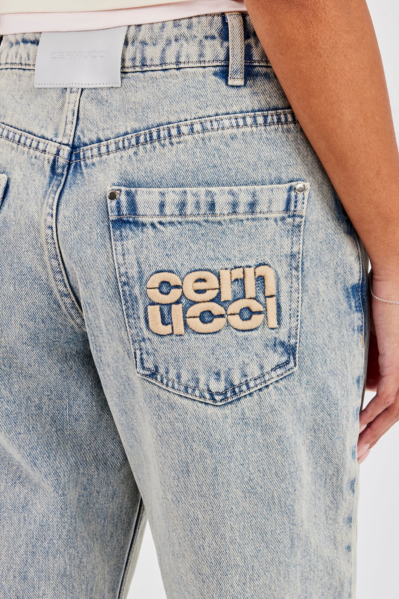 Relaxed Seam Detail Jean - Antique Wash - Image 3