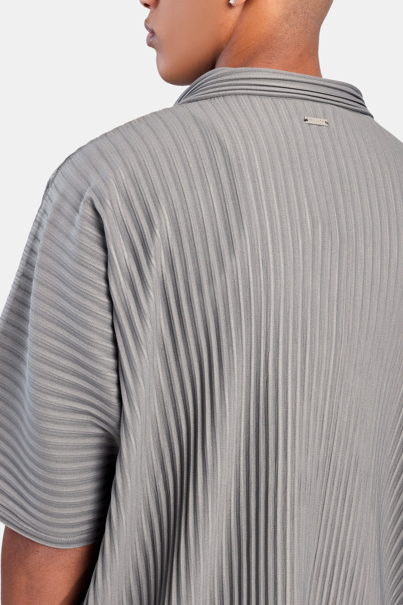 Short Sleeve Pleated Shirt - Dark Grey - Image 4
