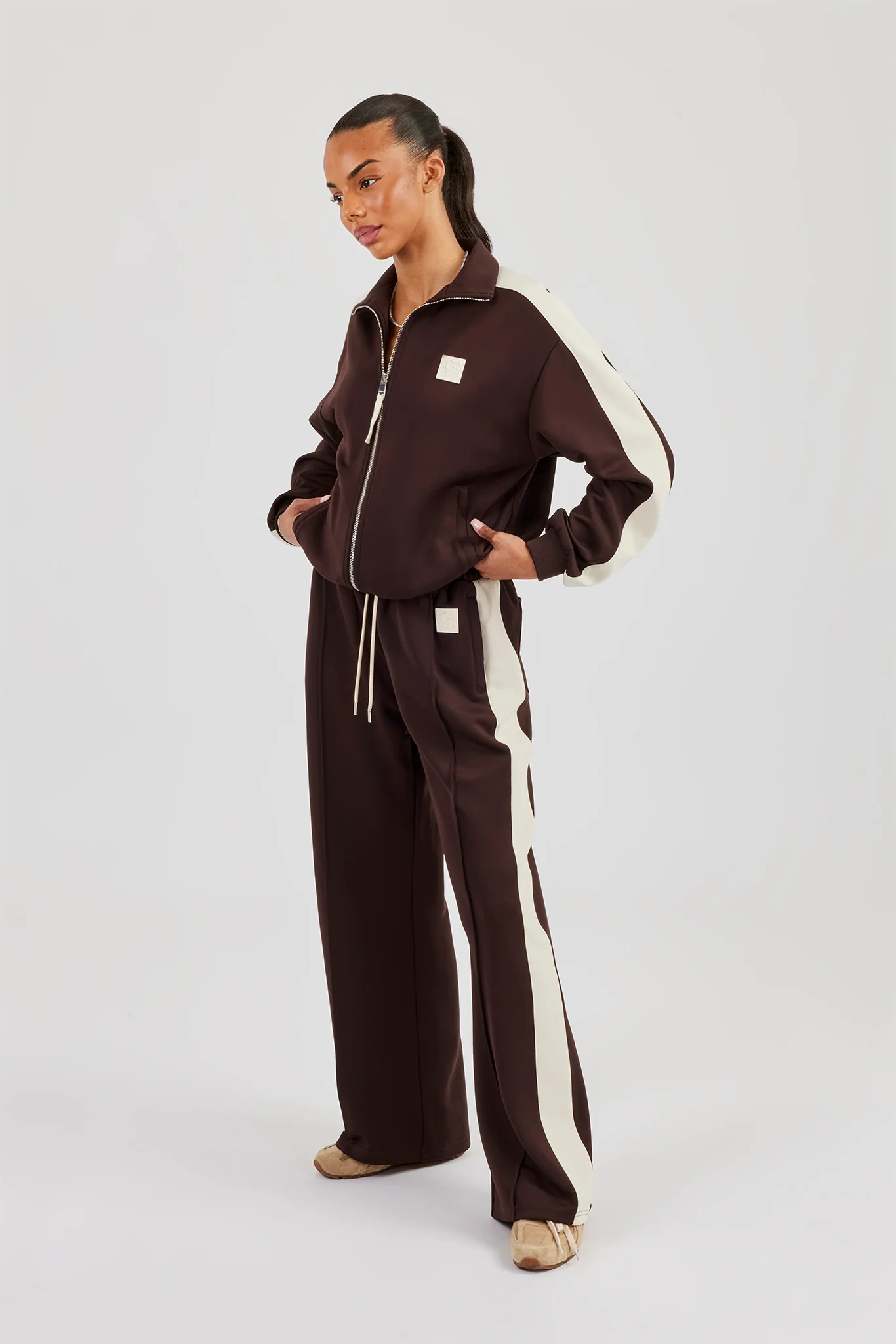 Single Taping Regular Track Jacket & Drawcord Track Pant - Chocolate - Image 4
