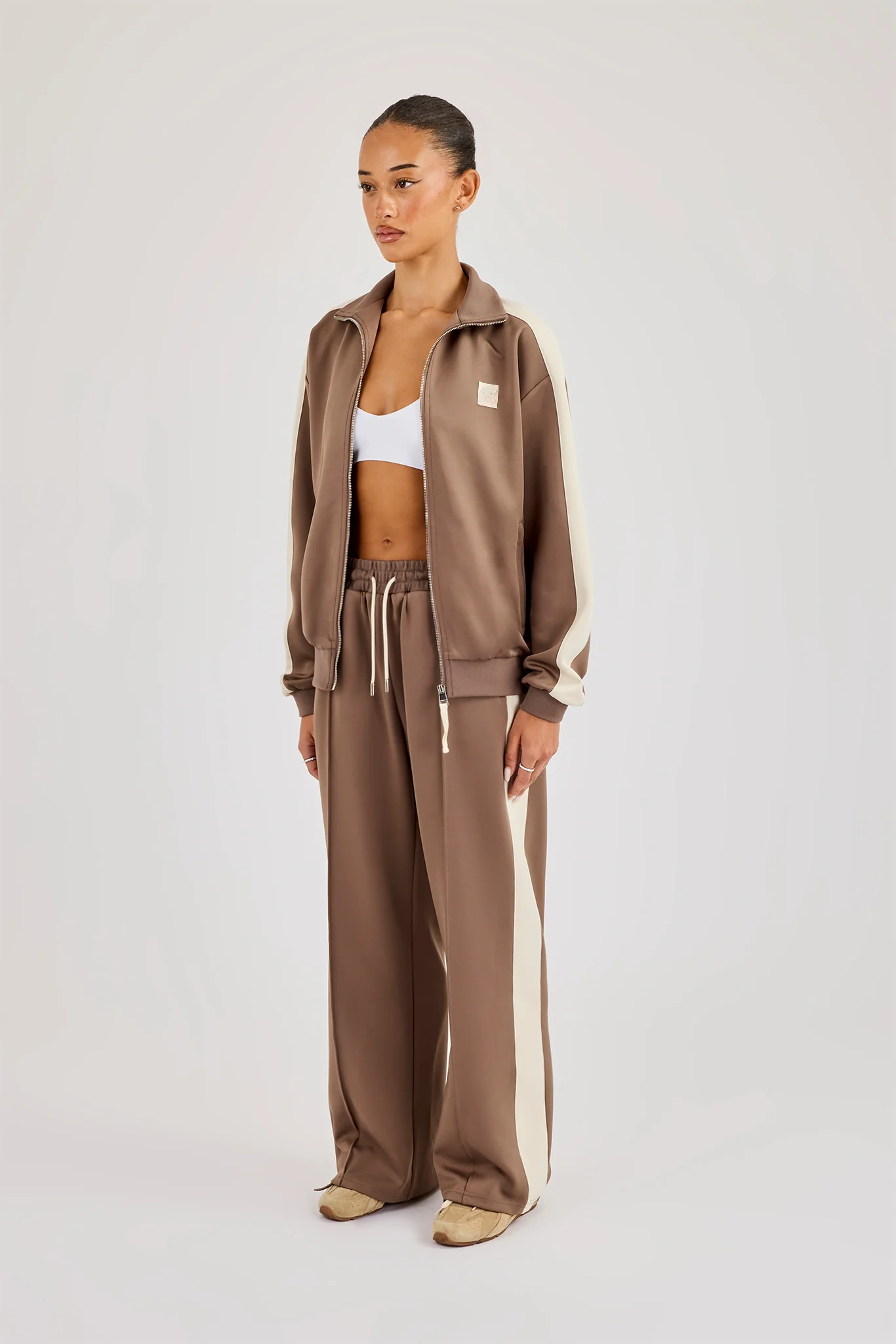 Single Taping Regular Tracksuit - Taupe - Image 2