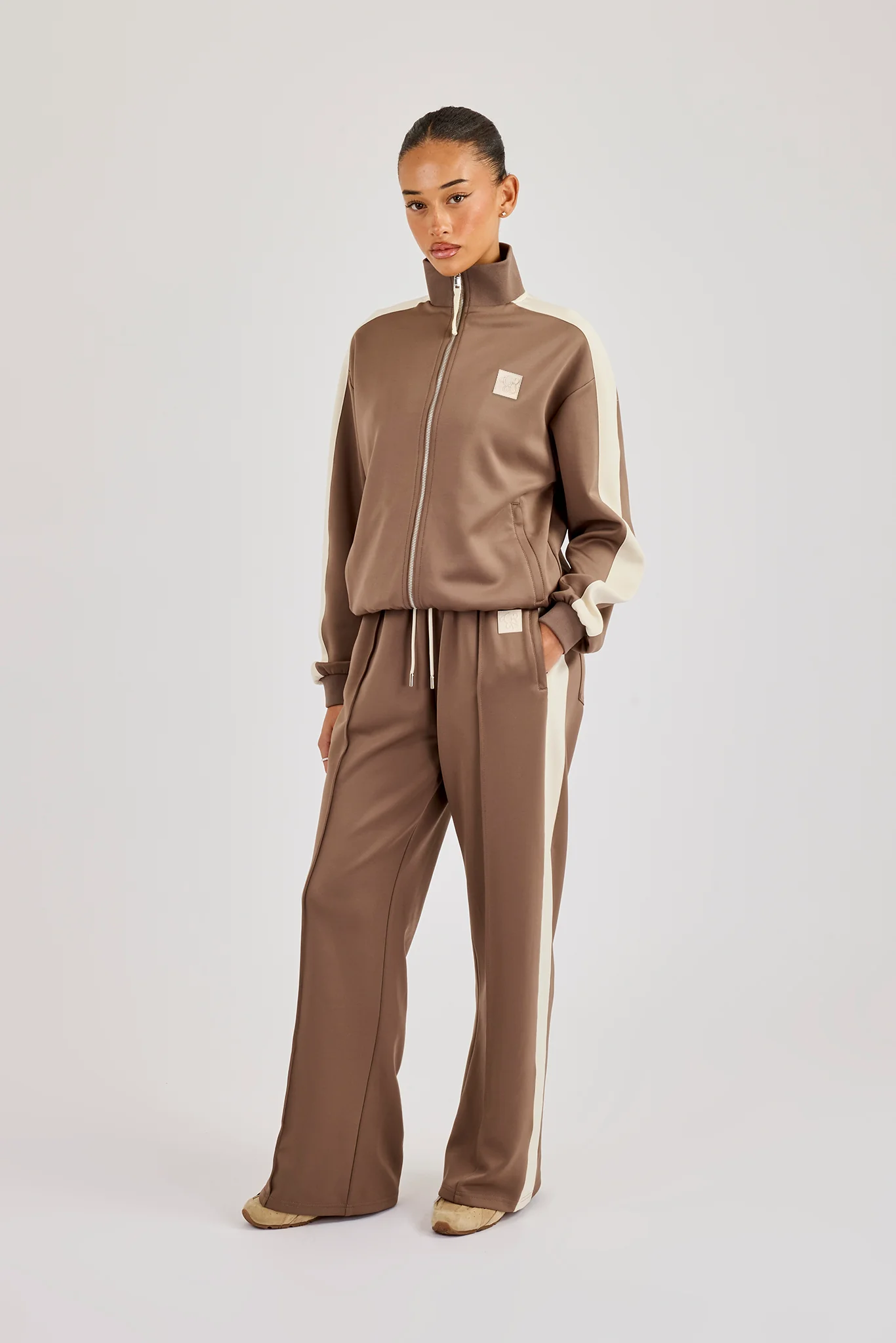 Single Taping Regular Tracksuit - Taupe - Image 3