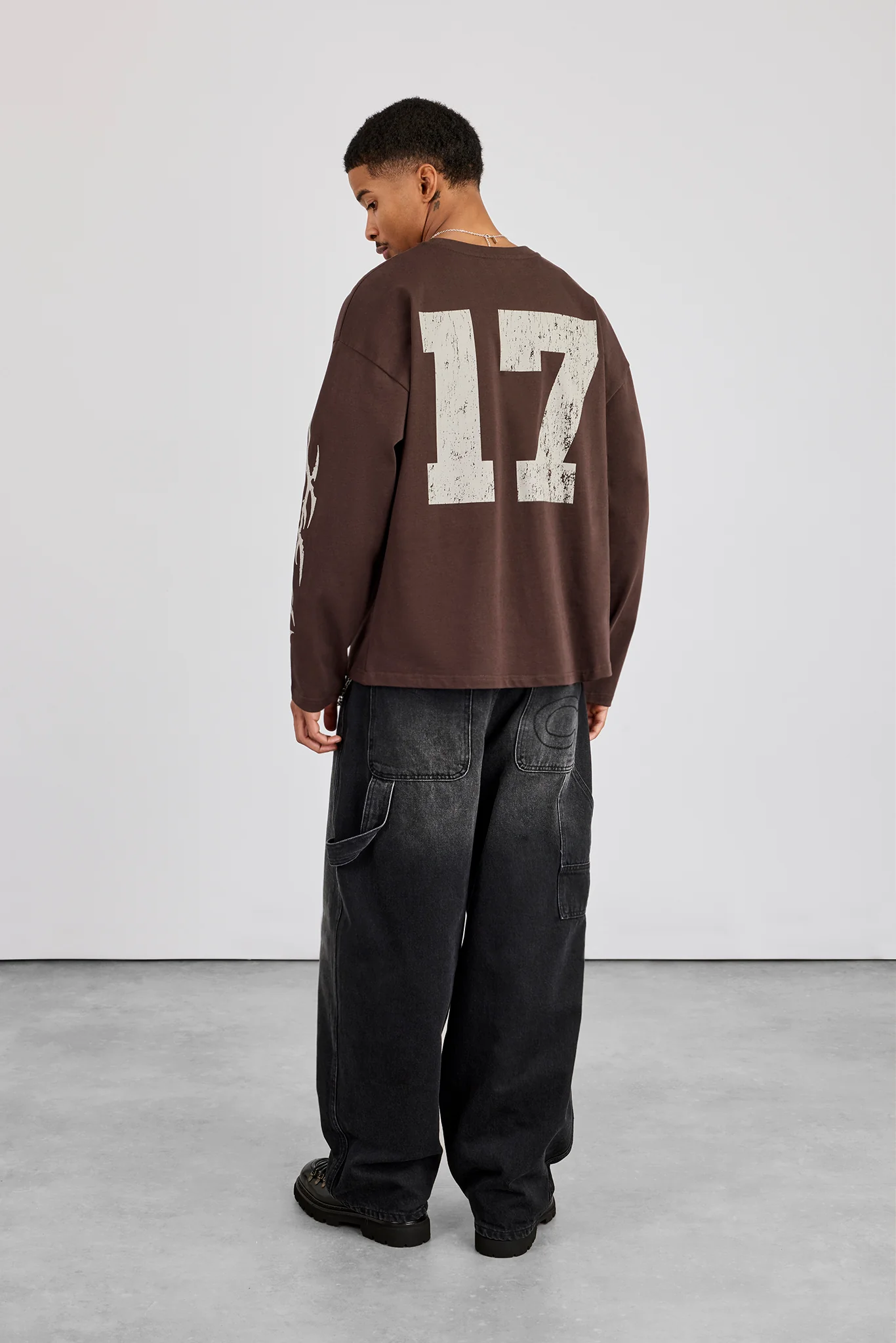 Sleeve Print Long Sleeve T-Shirt - Chocolate - Image 4
