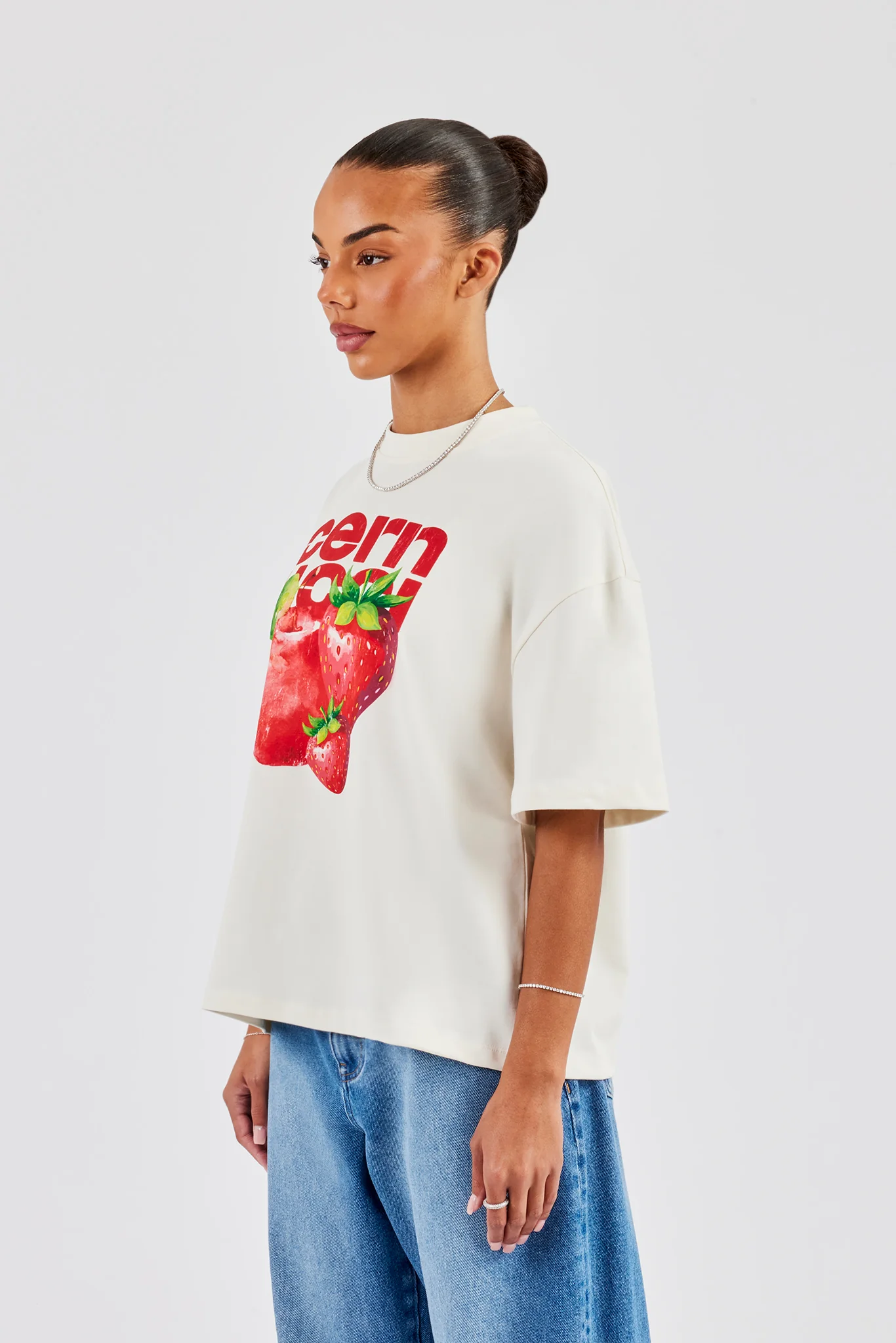 Strawberry Graphic Oversized T-Shirt - Off White - Image 3